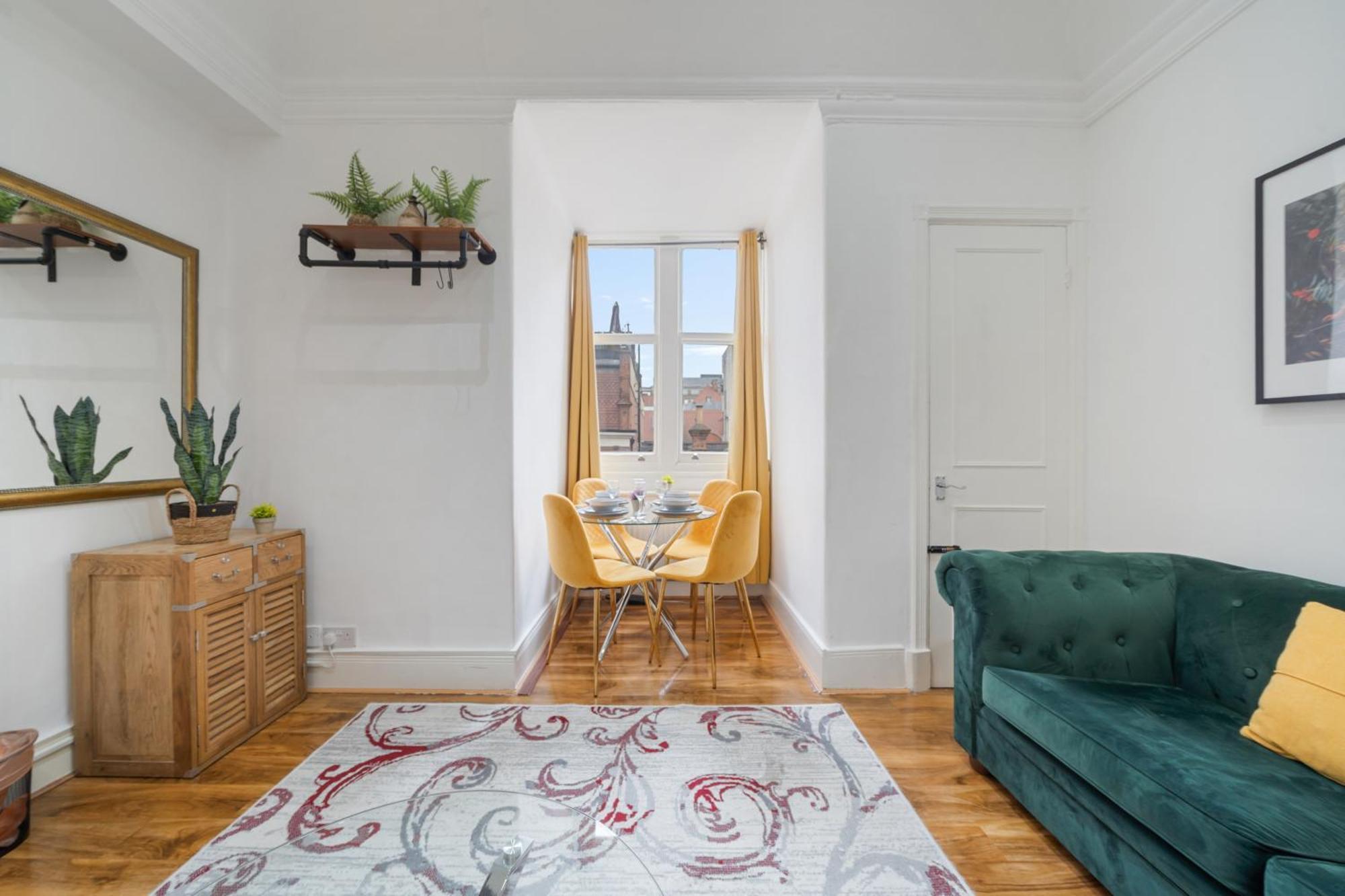 Modern 2-bedroom On Oxford Street 8gc Apartment
