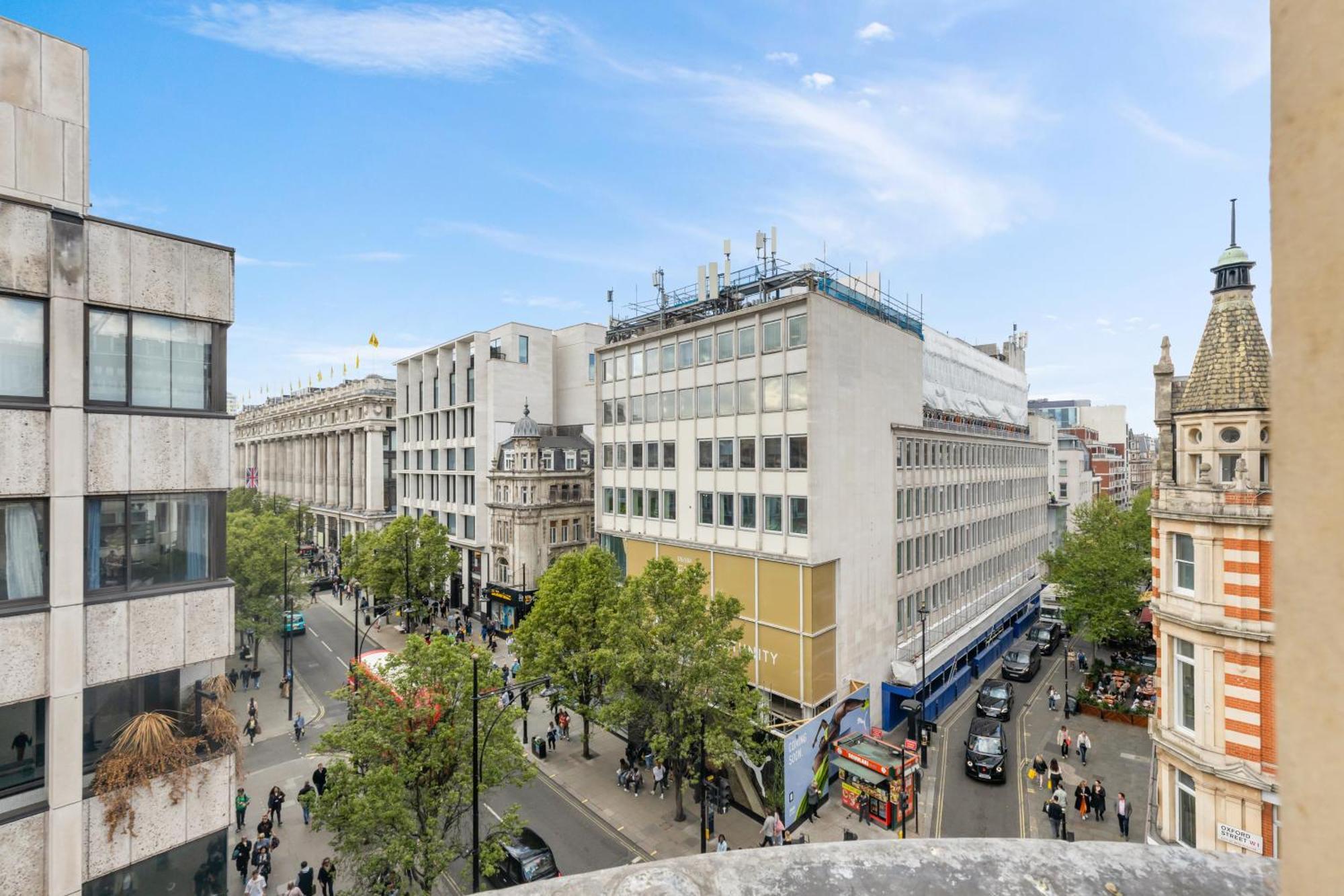 Luxurious On Oxford Street Apartment London