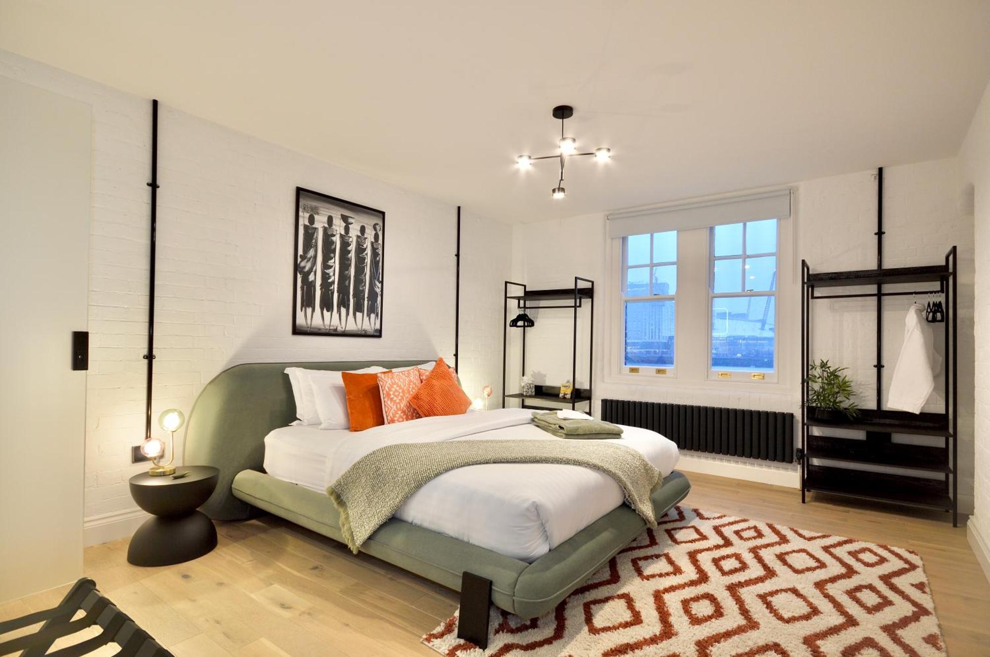 Lägenhet Newly Refurbished W/ River Views London