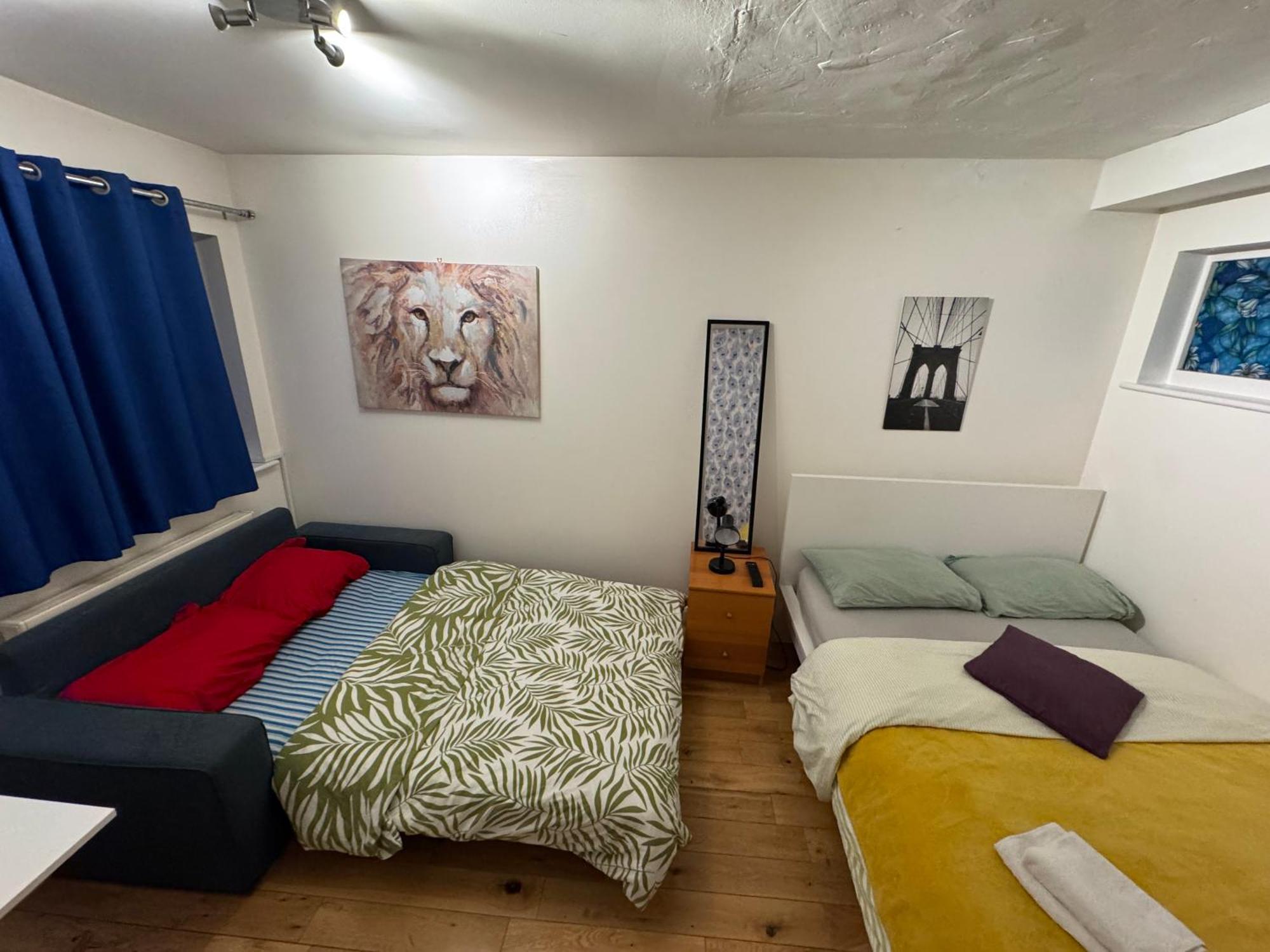 Cozy Rooms Near Central London London