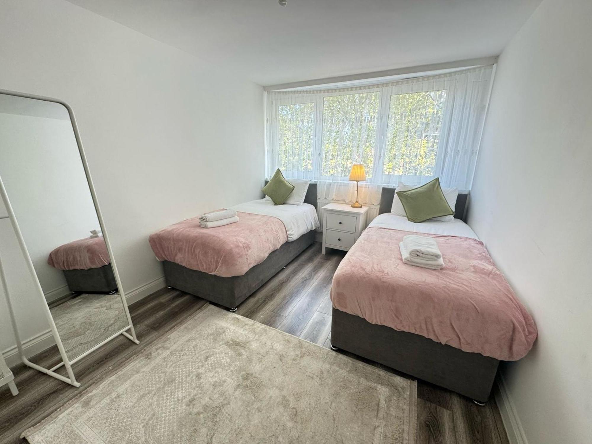 Betty Homes - Nearby Angel And Highbury Londen