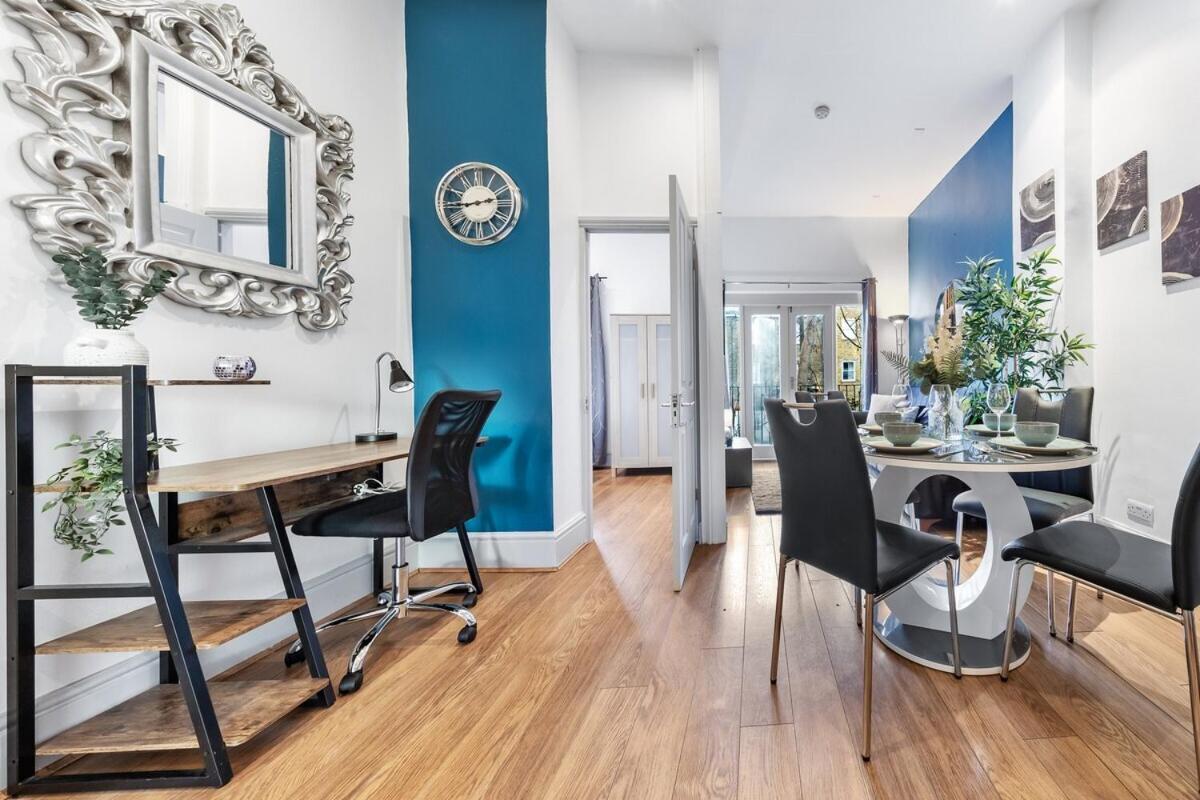 Leilighet Luxurious 3 Bedroom Flat With Balcony In Kensington For 7 Next To Station Near Harrods *