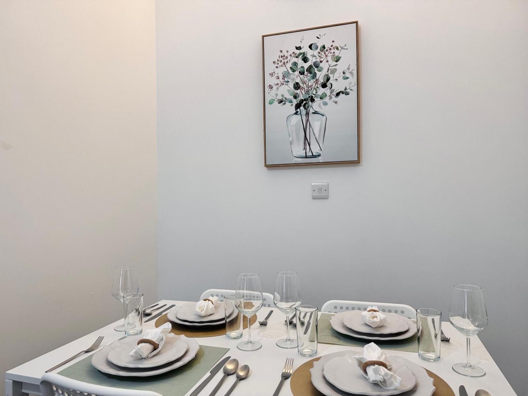 Family Retreat 30min To Apartment