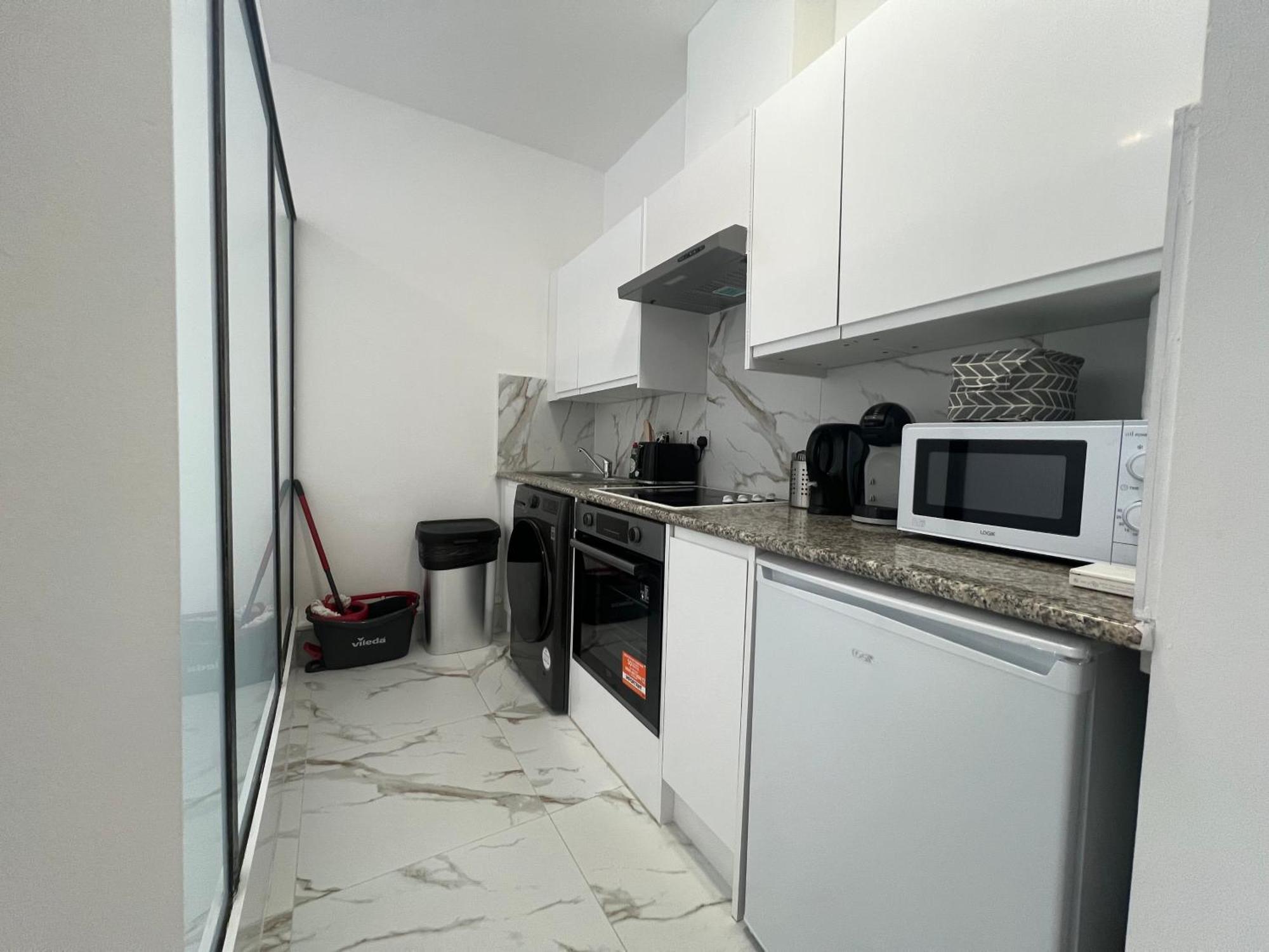 Chic 1-bed Flat In The Heart Of Soho Wardour Street 1wd Appartement
