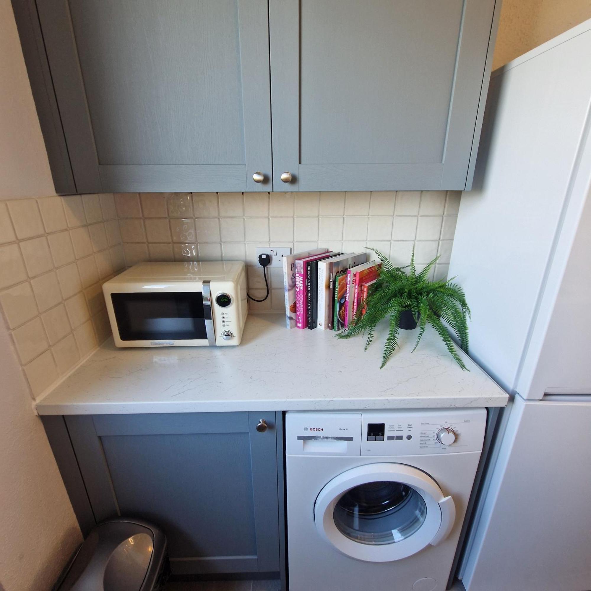 Modern Spacious 1 Bed Flat Westfield Shepherds Bush Free Wifi * London