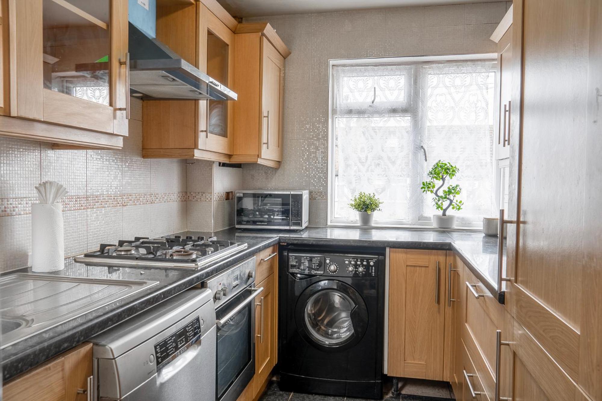 Cosy 2 Bed Next To Wembley Stadium *