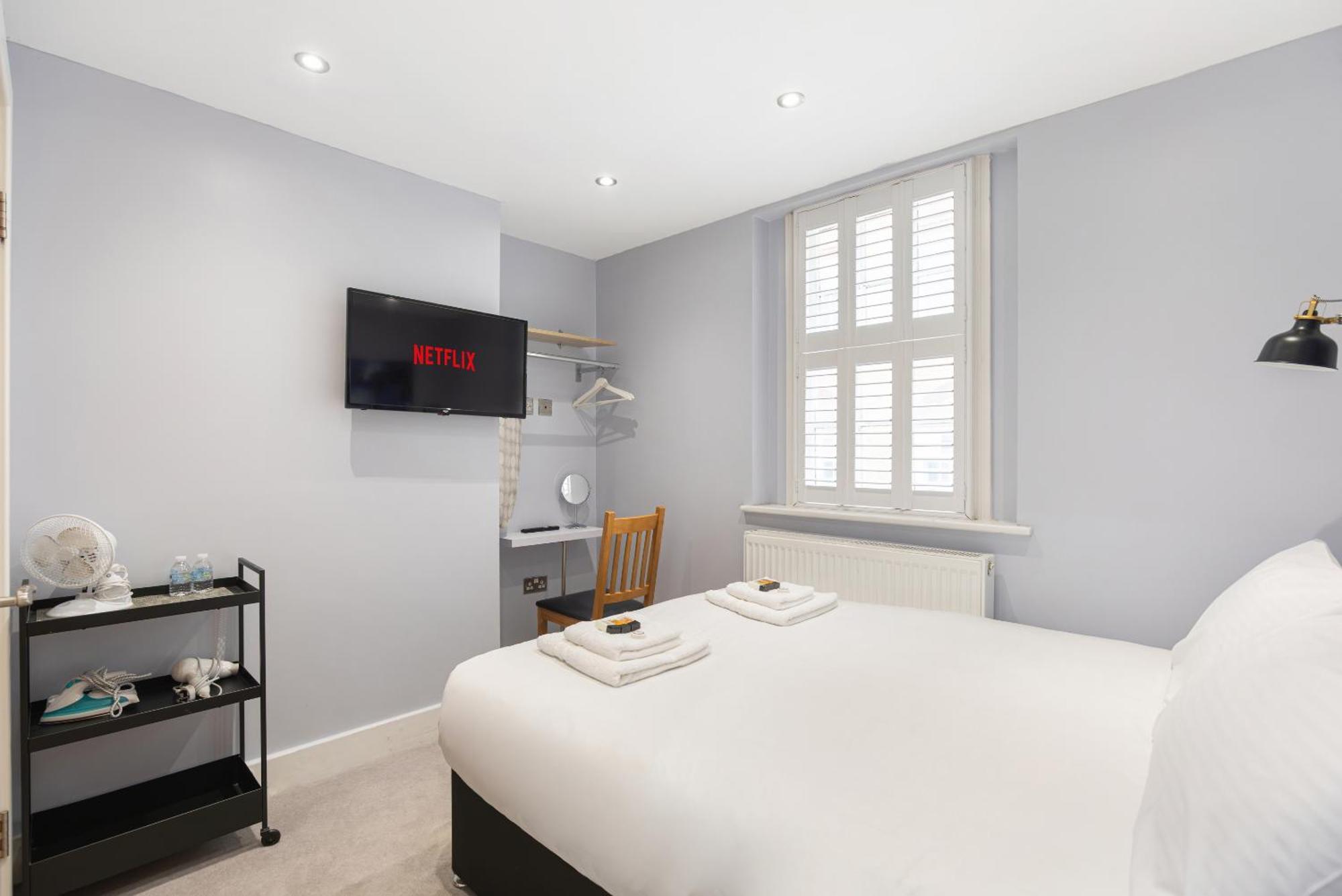 5 Bedroom Flat In Paddington Apartment