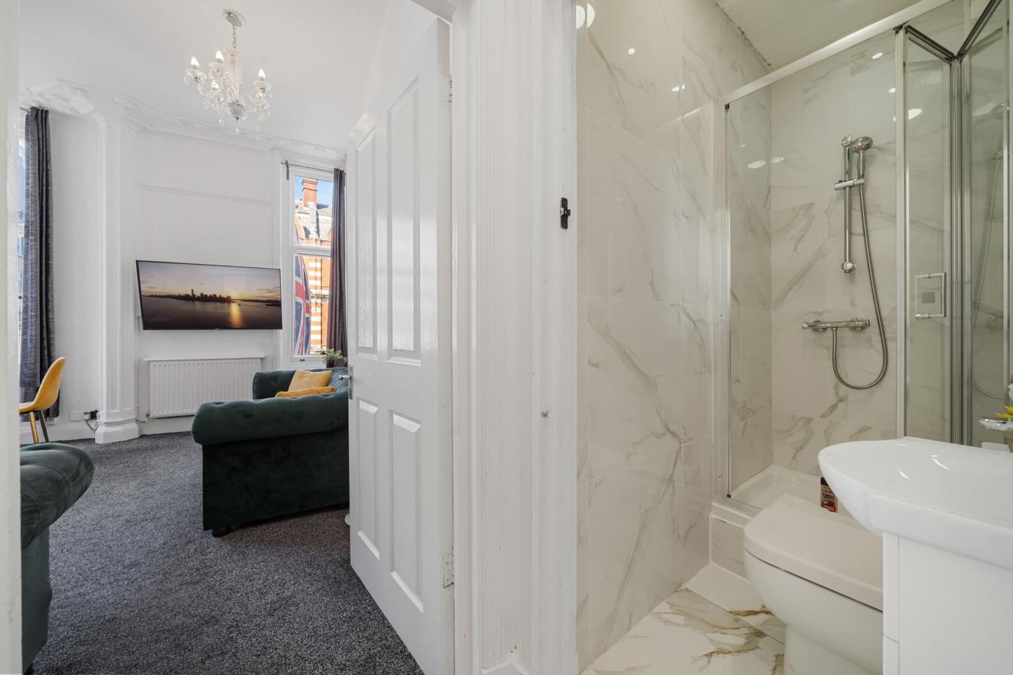 Spacious 3-bedroom In Exclusive Mayfair 7gc * Londen