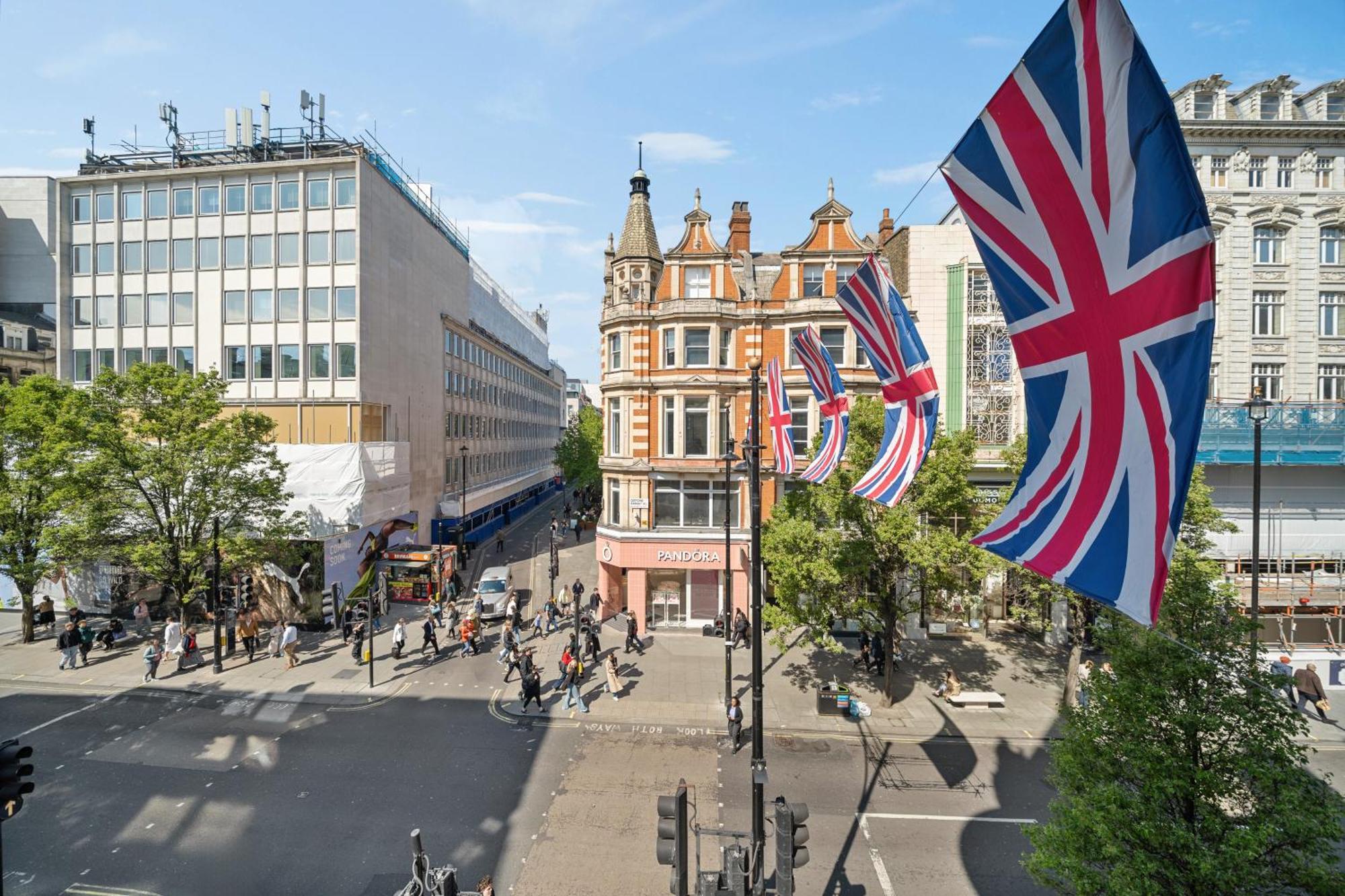 Spacious 3-bedroom In Exclusive Mayfair 7gc Londen