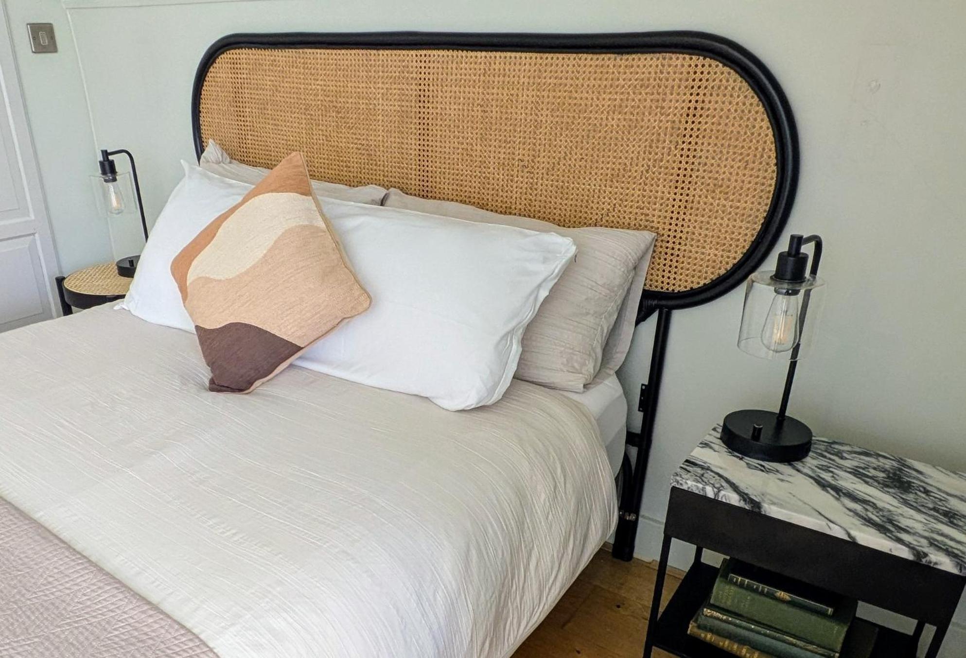 Appartement Charming Bright 2-Bed Heritage Flat, Battersea Park, London *