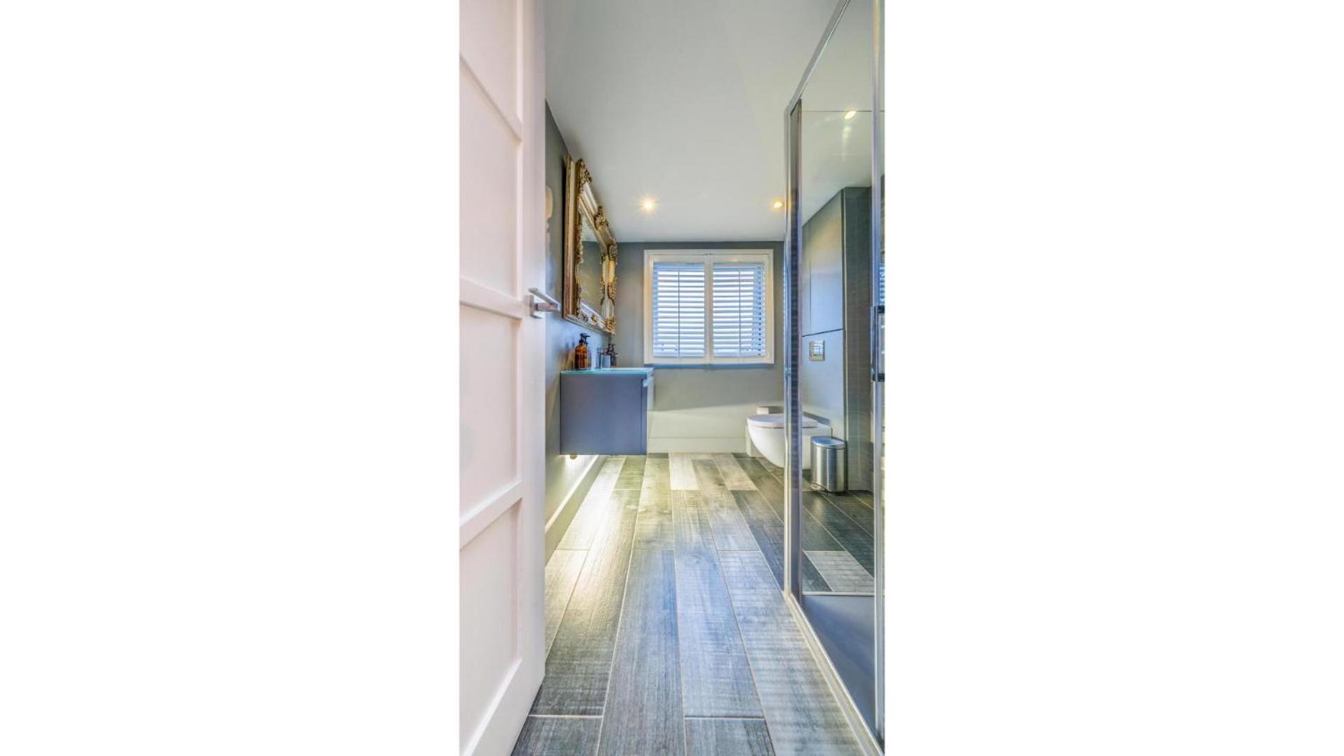 Spacious 4br Retreat With Private Garden Zone 3 London