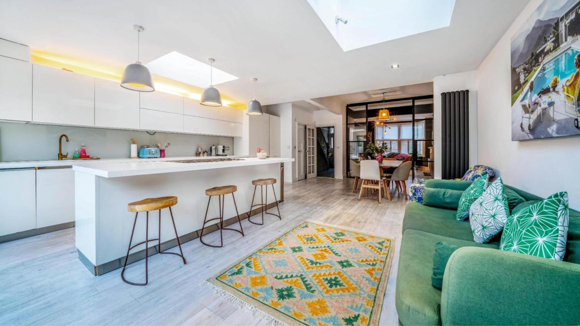Spacious 4br Retreat With Private Garden Zone 3 Semesterbostad *