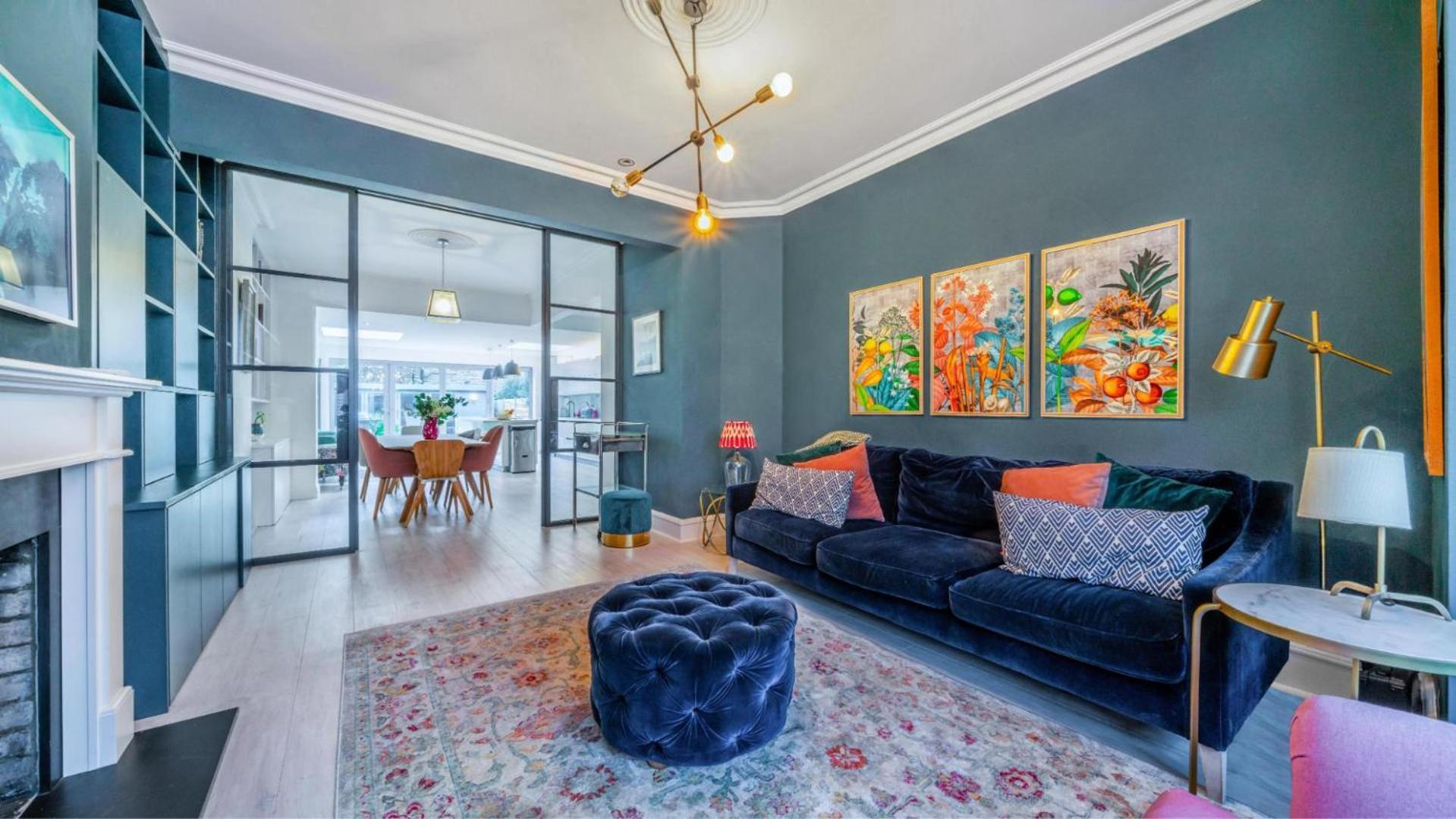 Spacious 4br Retreat With Private Garden Zone 3 London