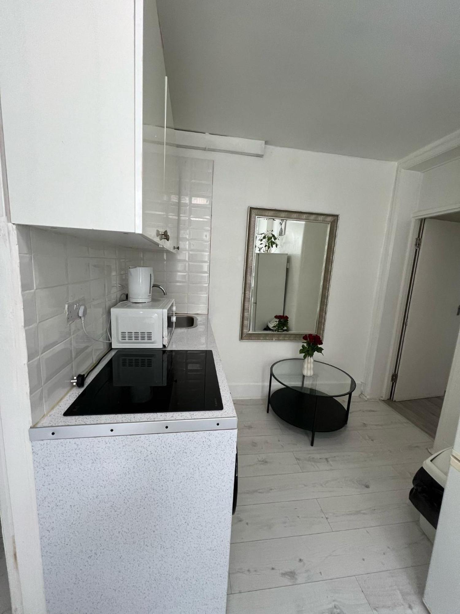 Lovely Ground Floor Miles * London