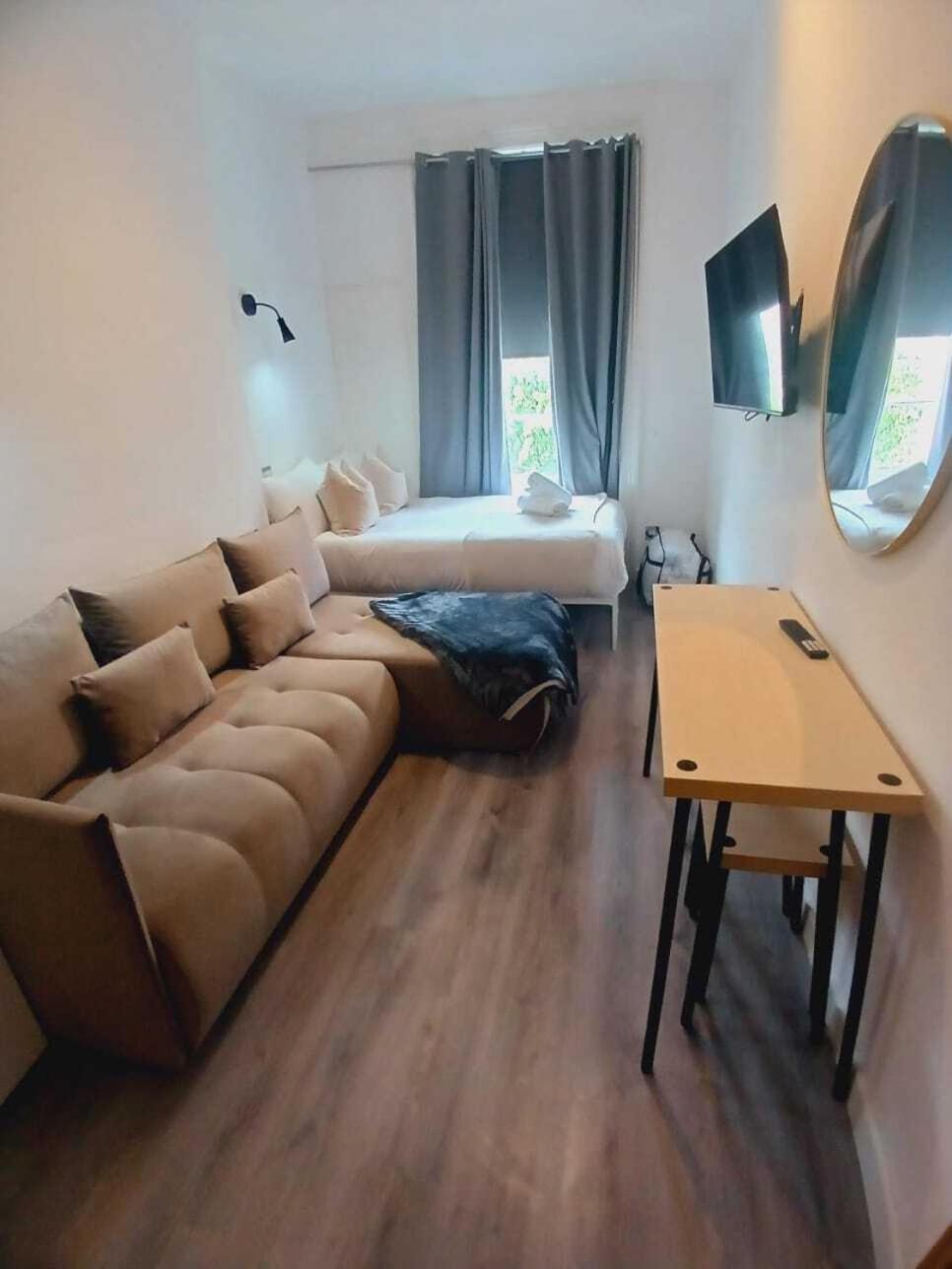 Inverness Terrace *