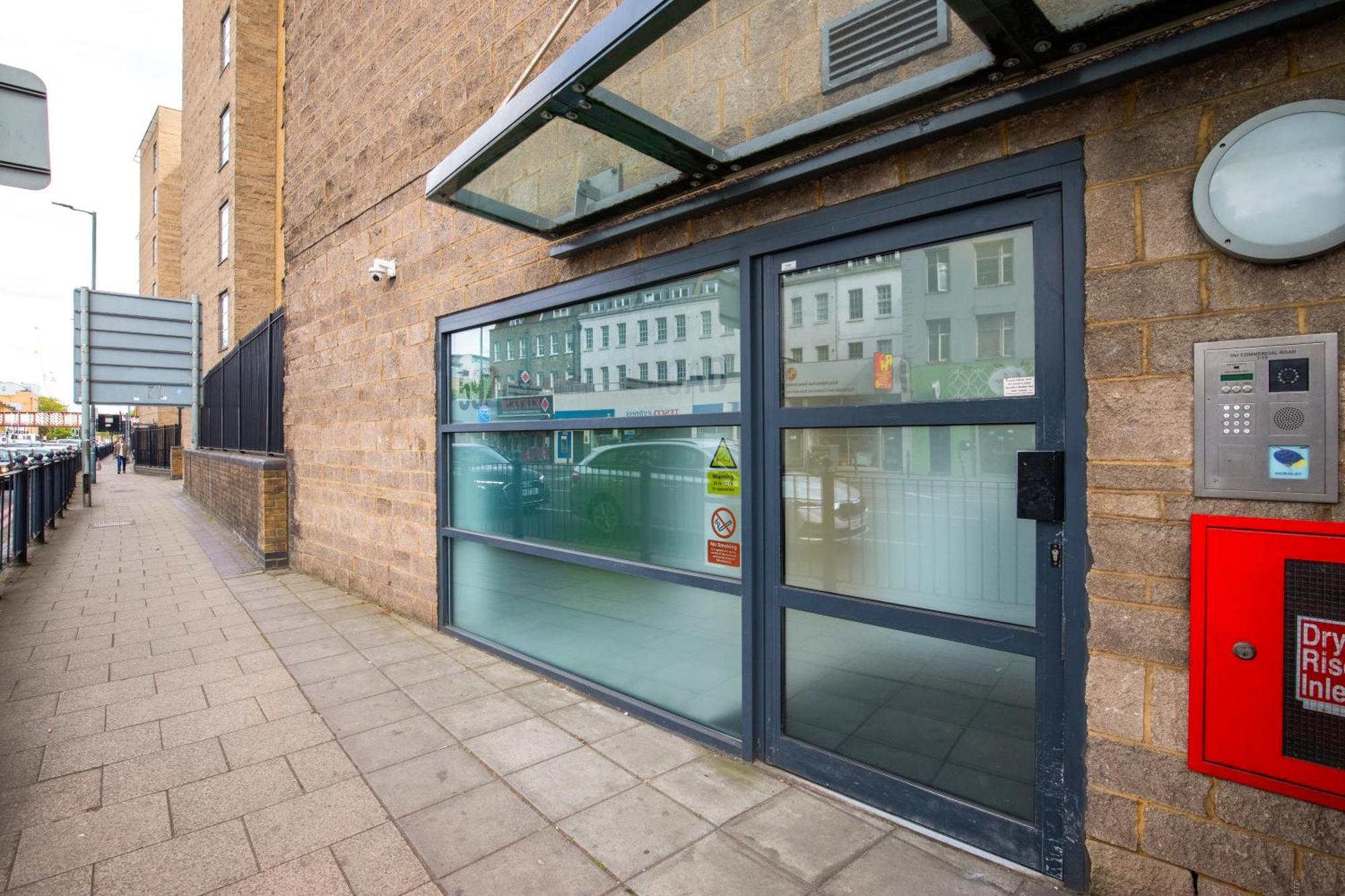 Apartment Londwell, & Limehouse Balcony Flat - Skyline Views London