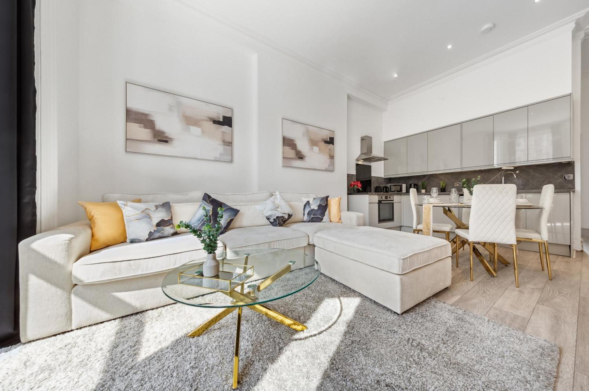 Minimalist Luxe 2br Designer Retreat In Prime Kensington For 6 Next To Station Harrods Appartement Londen