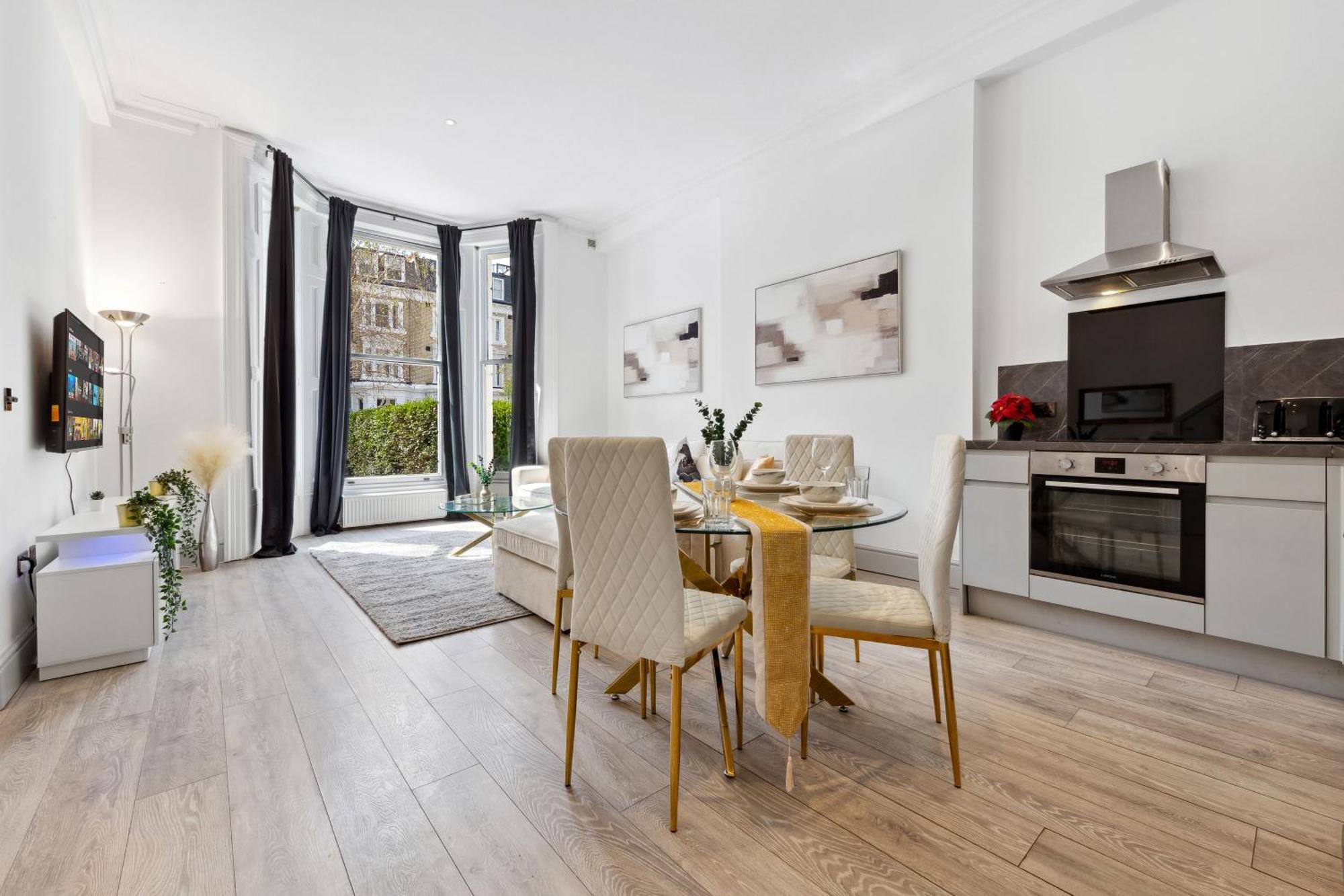 Minimalist Luxe 2br Designer Retreat In Prime Kensington For 6 Next To Station Harrods Appartement Londen