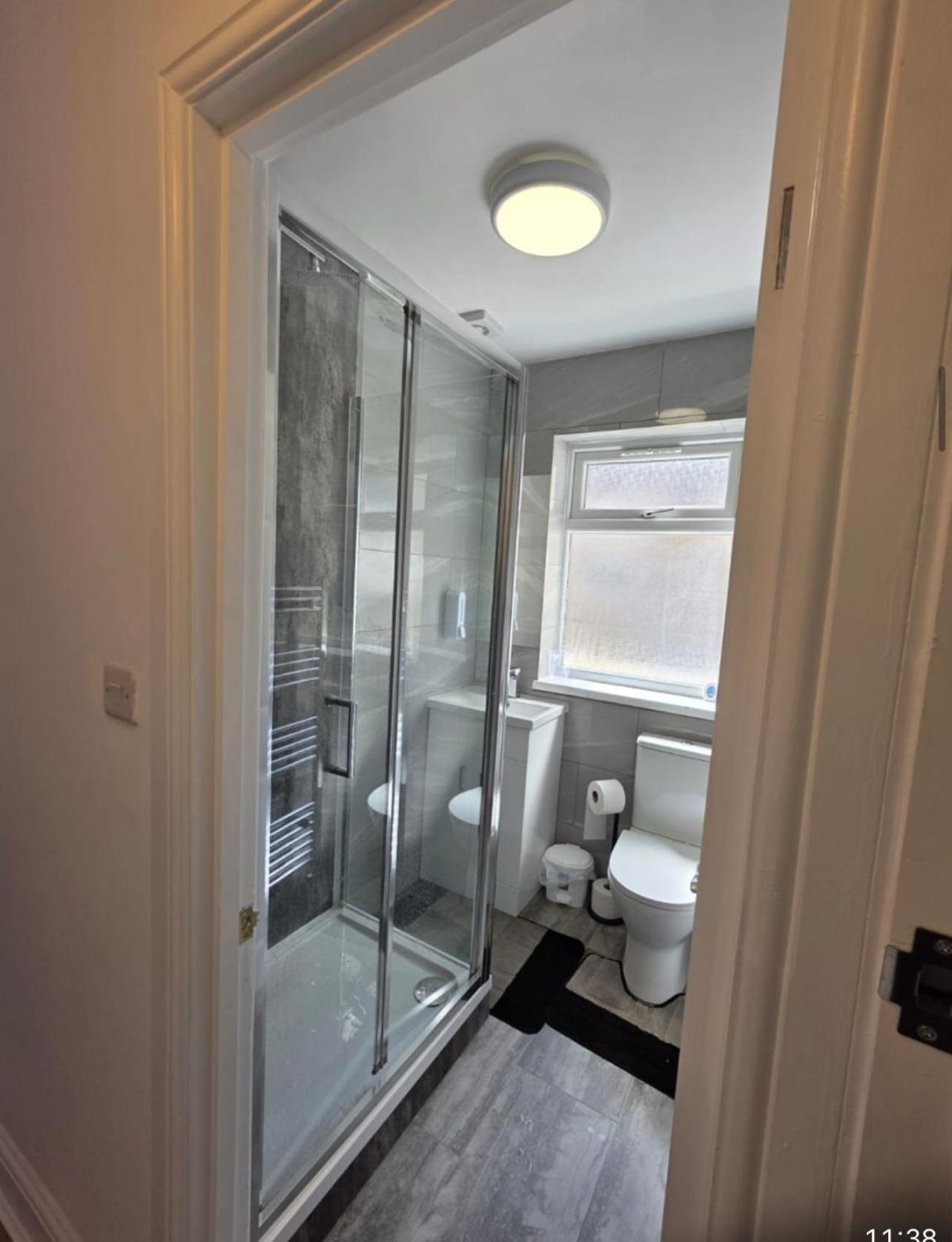 Dorset House At Upton Park Londra