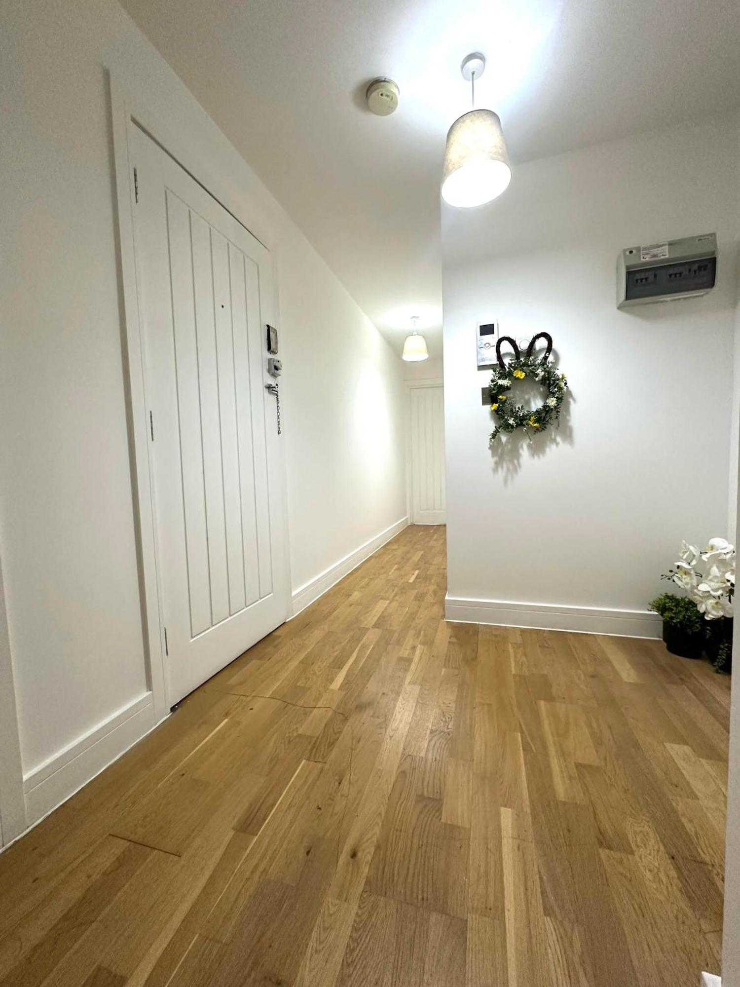 Elegant Spacious Modern 2 Bedroom - Whitechapel - 5mins To Aldgate Station Lejlighed *