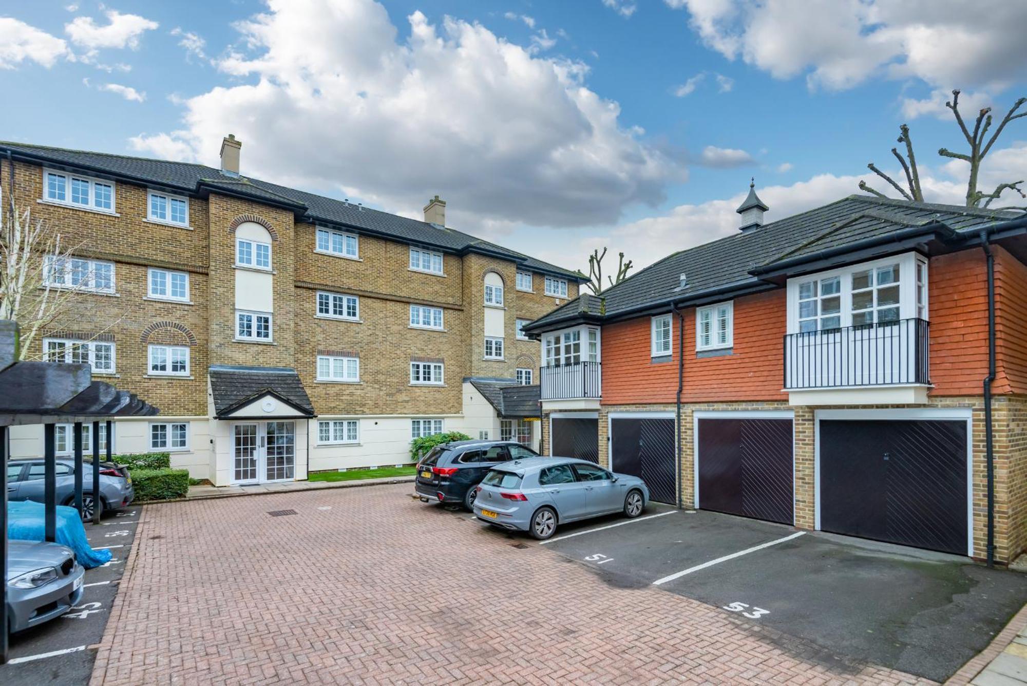 Beautiful 2-bed Near Wimbledon Tennis Apartment *