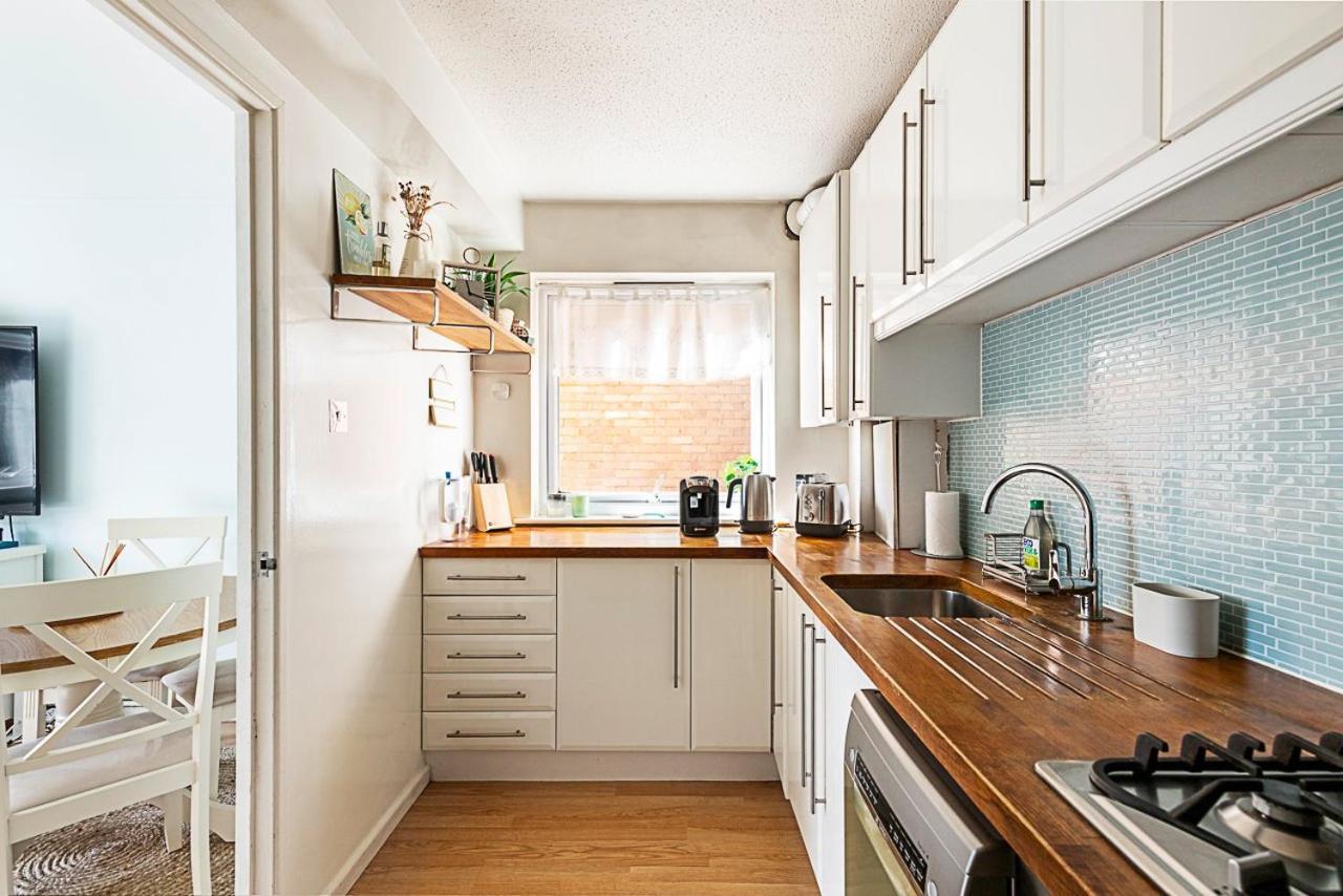 Lägenhet Quiet And Cosy 2-bed In Wimbledon *