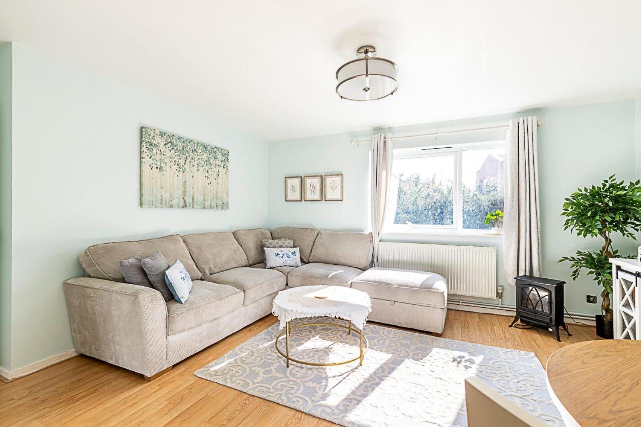 Quiet And Cosy 2-bed In Wimbledon Lägenhet London