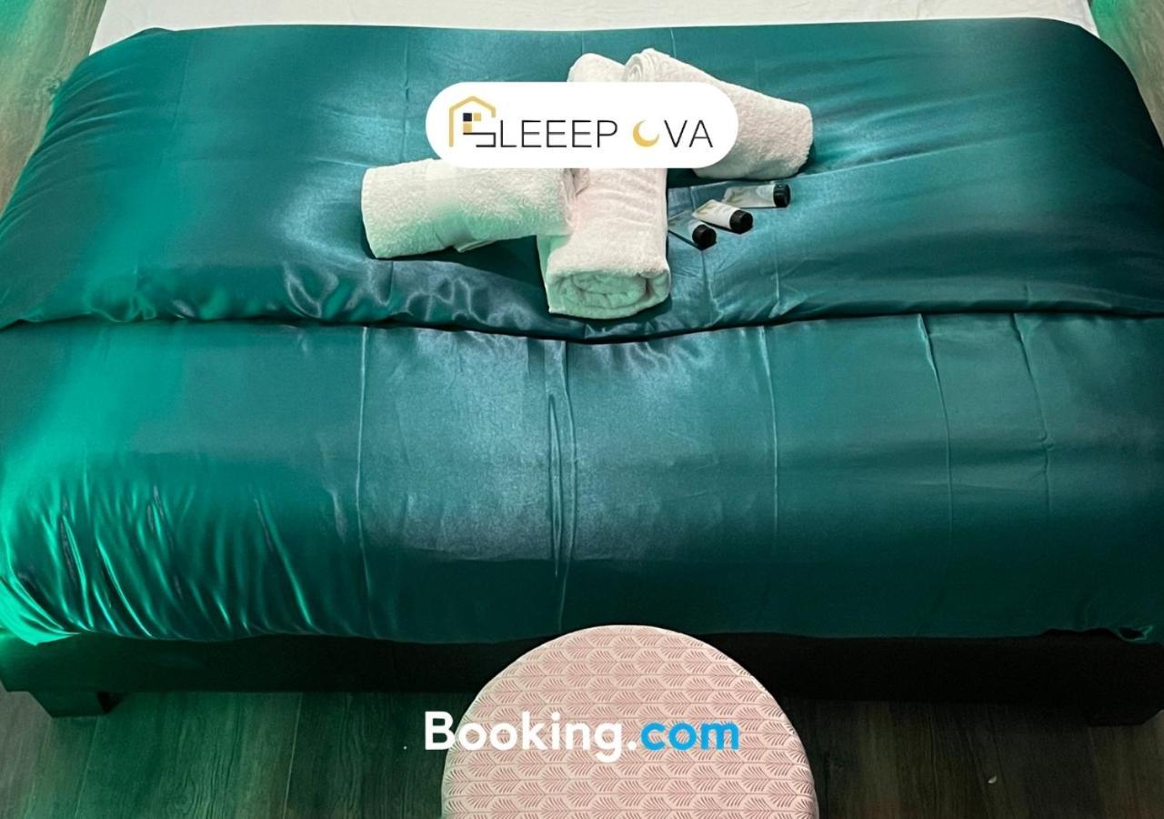 Premium Offers L Last-Minute Escape L Luxury & Spacious 2 Bedroom Flat Families Business Relocation Sleepova Short Lets & Serviced Accommodation * London
