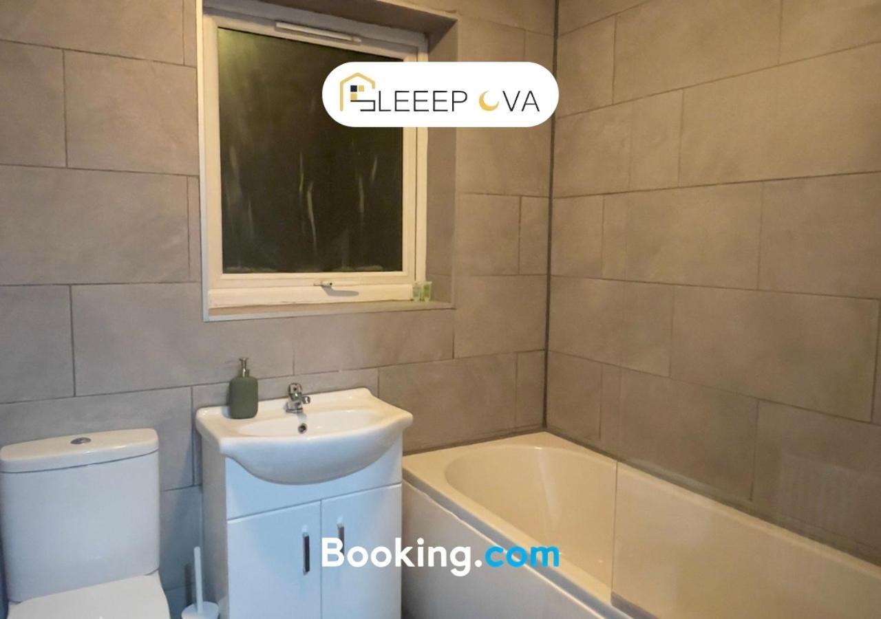 Premium Offers L Last-Minute Escape L Luxury & Spacious 2 Bedroom Flat Families Business Relocation Sleepova Short Lets & Serviced Accommodation Lejlighed *