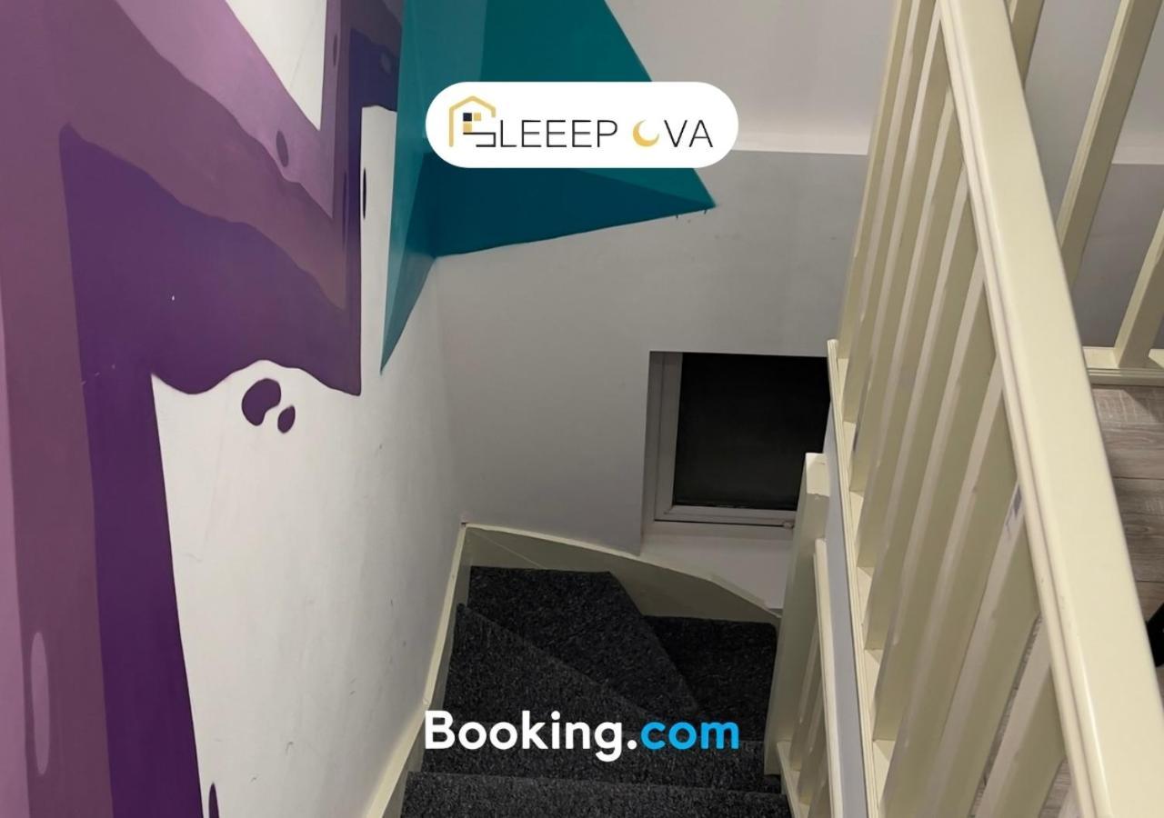 Lejlighed Premium Offers L Last-Minute Escape L Luxury & Spacious 2 Bedroom Flat Families Business Relocation Sleepova Short Lets & Serviced Accommodation London