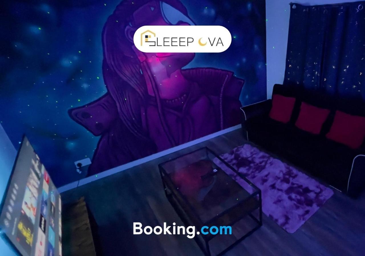 Lejlighed Premium Offers L Last-Minute Escape L Luxury & Spacious 2 Bedroom Flat Families Business Relocation Sleepova Short Lets & Serviced Accommodation *