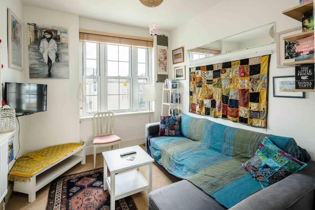 Stylish Flat Near Tower Bridge Londra