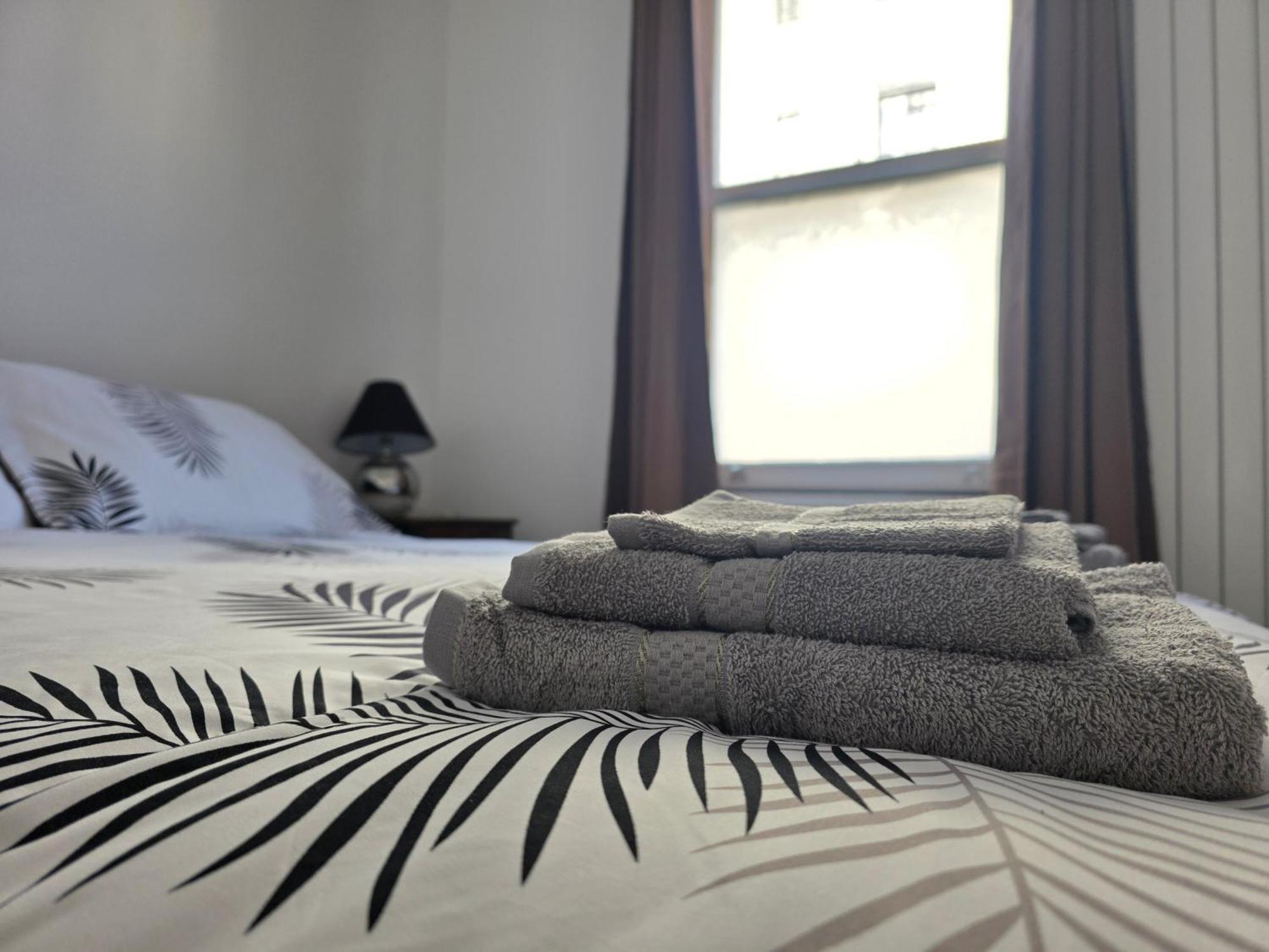 Charming 2 Bedroom Flat In Paddington Lägenhet London