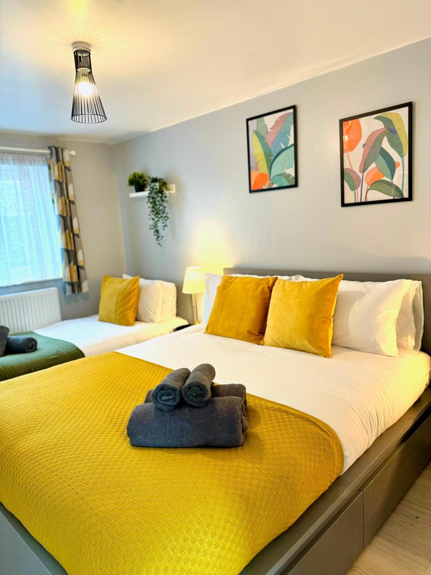 Garden 1-bed Flat 30min To Downtown & Free Parking Appartement Londen