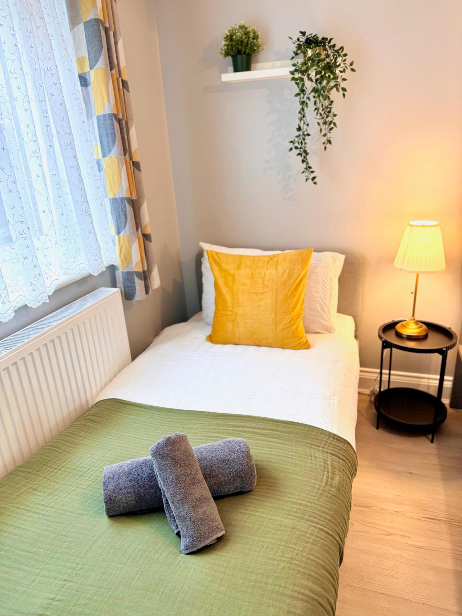 Garden 1-bed Flat 30min To Downtown & Free Parking * Londen