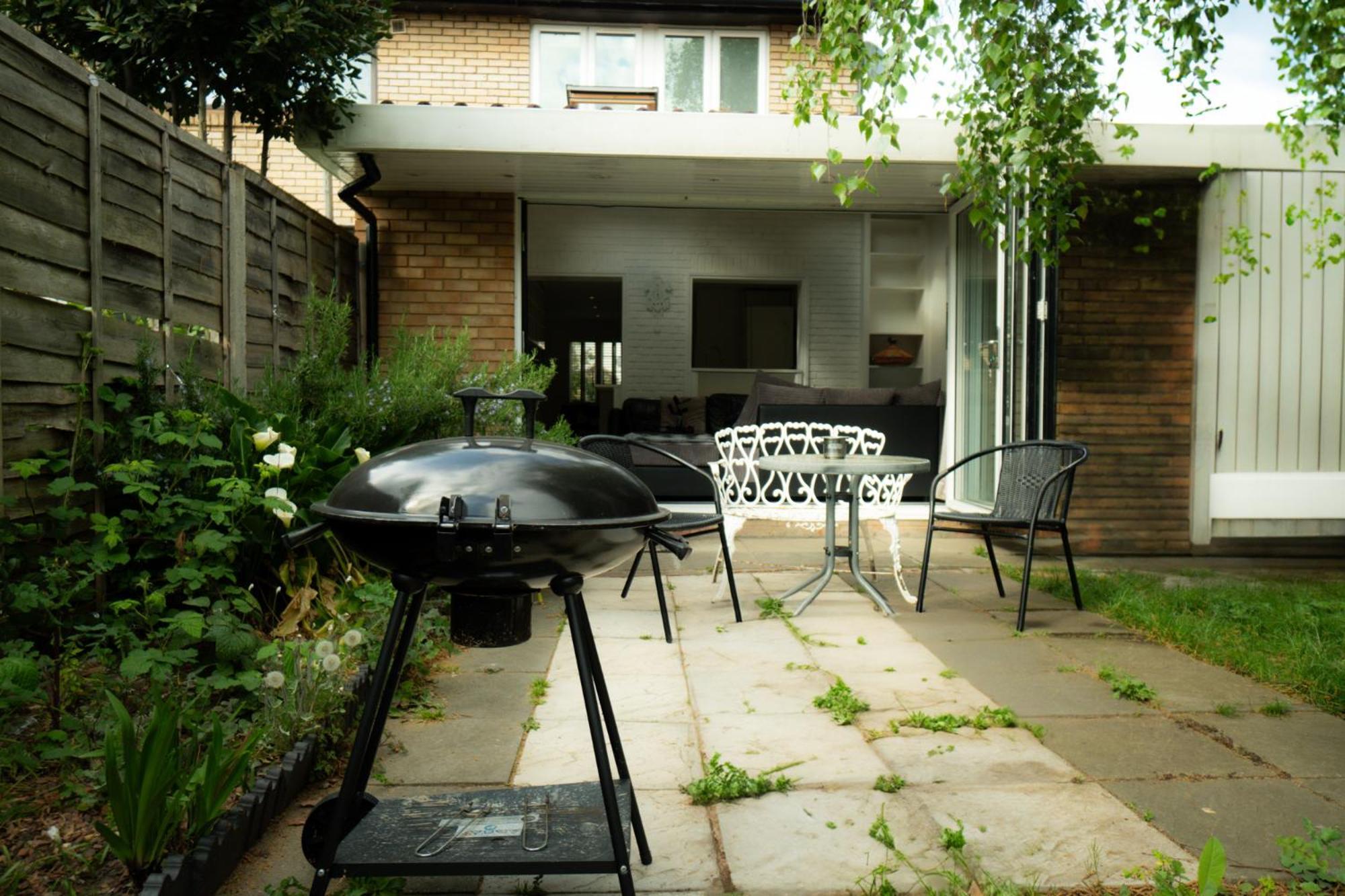 Shard View 3 Bed Entire Semesterbostad London