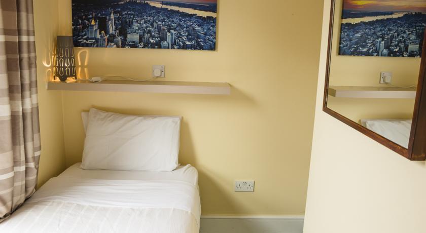 Cricklewood Hotel 2*