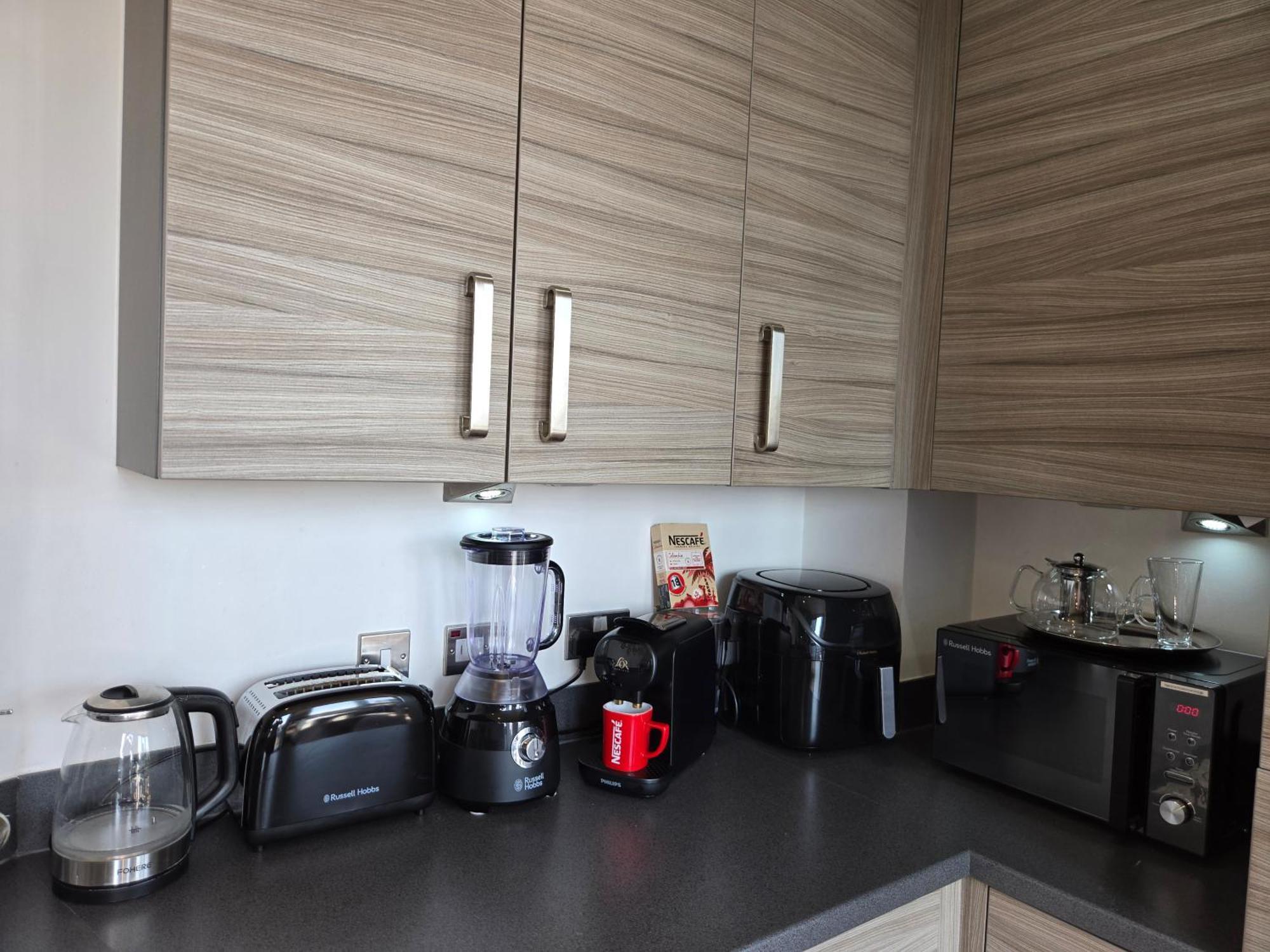 Stunning 2 Bedroom 2 Bathroom Flat With Panoramic View * London