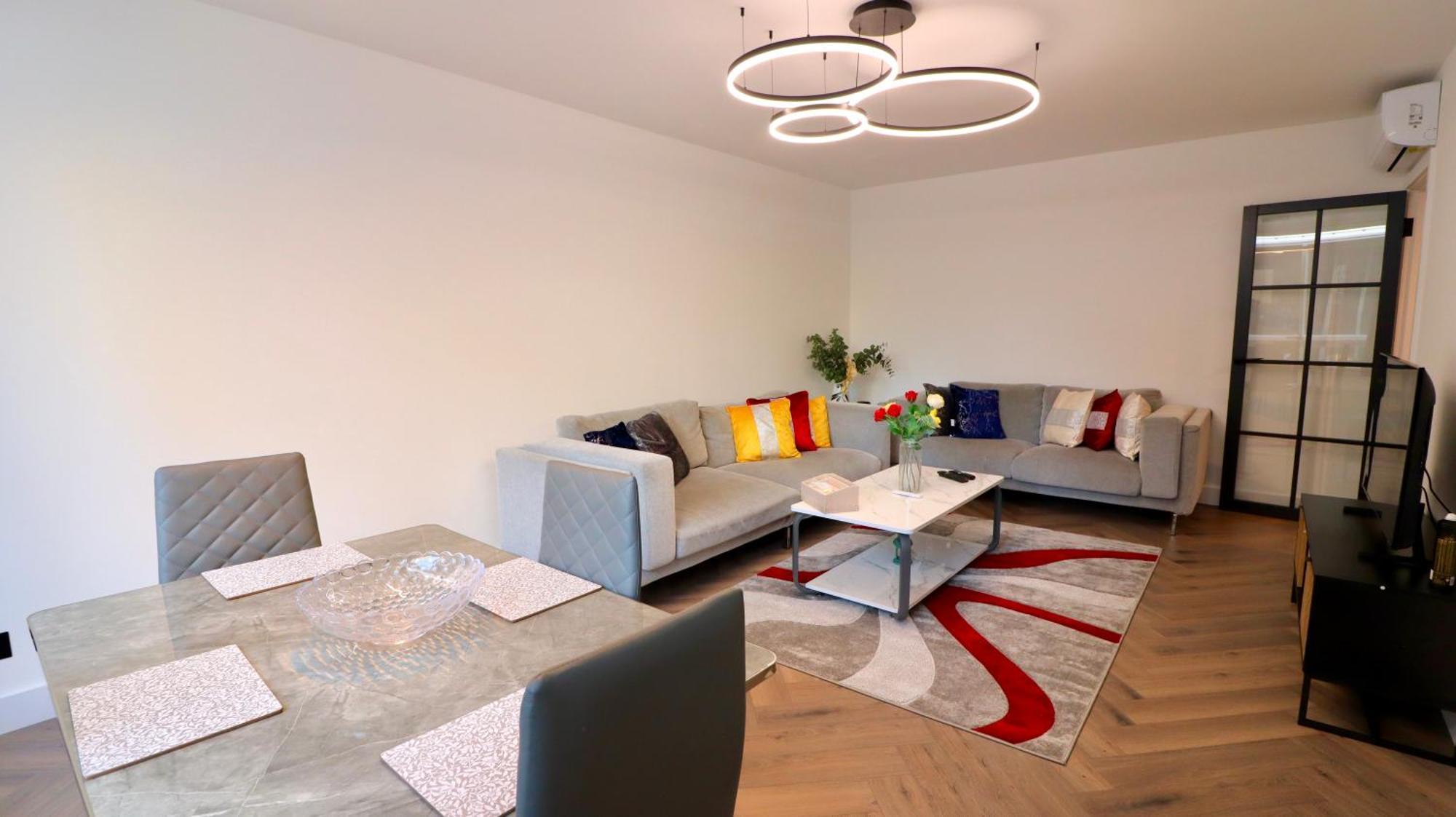 Lejlighed Luxury 2 Bedroom By Aljoori