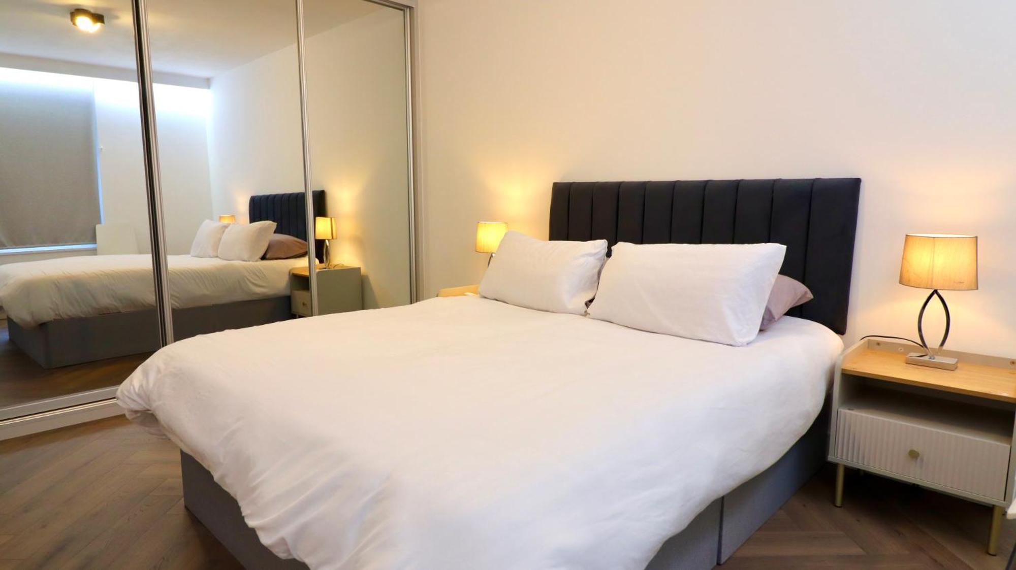 Luxury 2 Bedroom By Aljoori Lejlighed London