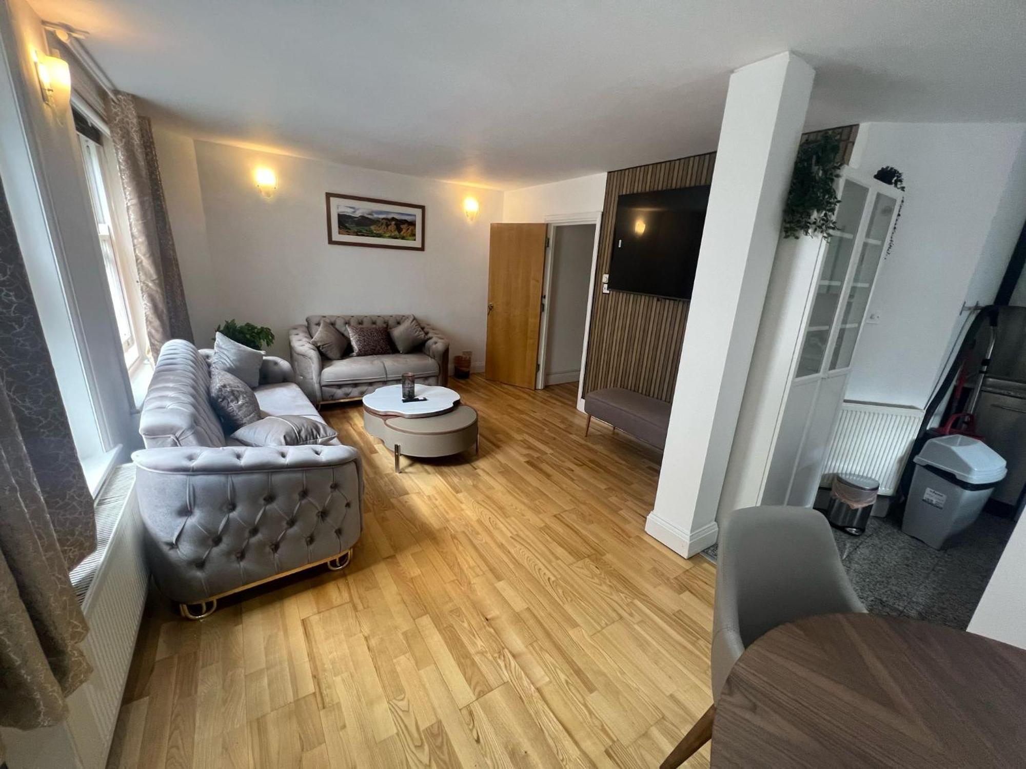 Stylish 1-bedroom In The Heart Of Soho 9wd Appartement Londen