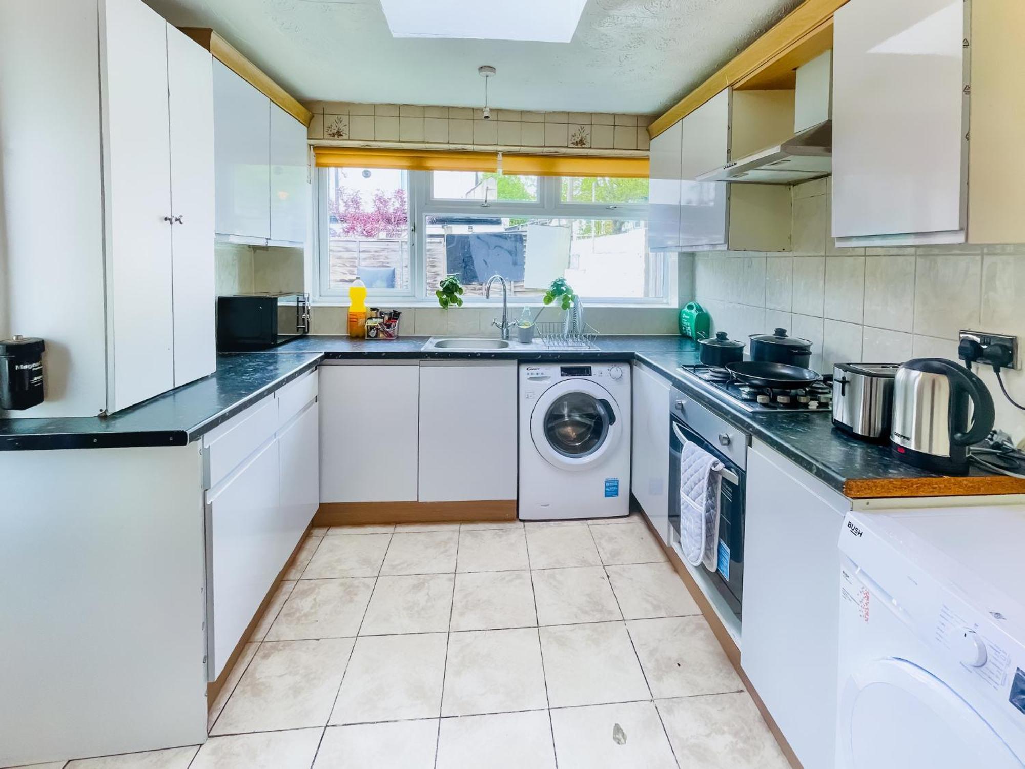 Apartment Plaistow Near Custom House Excel Free Parking