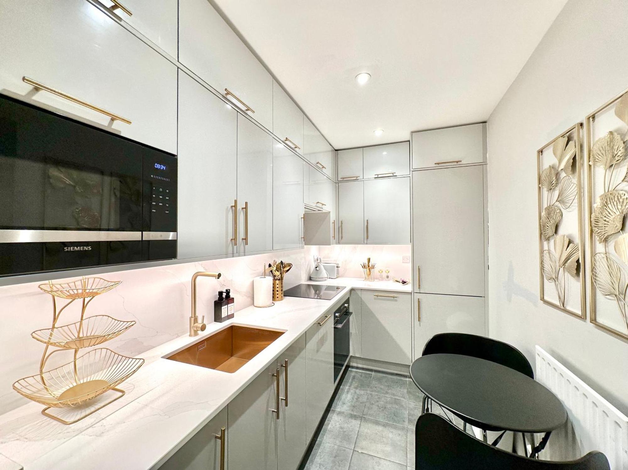 The Ivy - Spacious 3-bed London