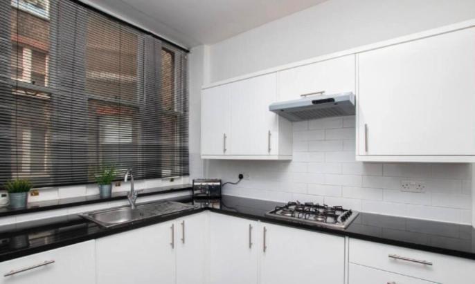 Chelsea Charm Radiant 3br Elegance Appartement