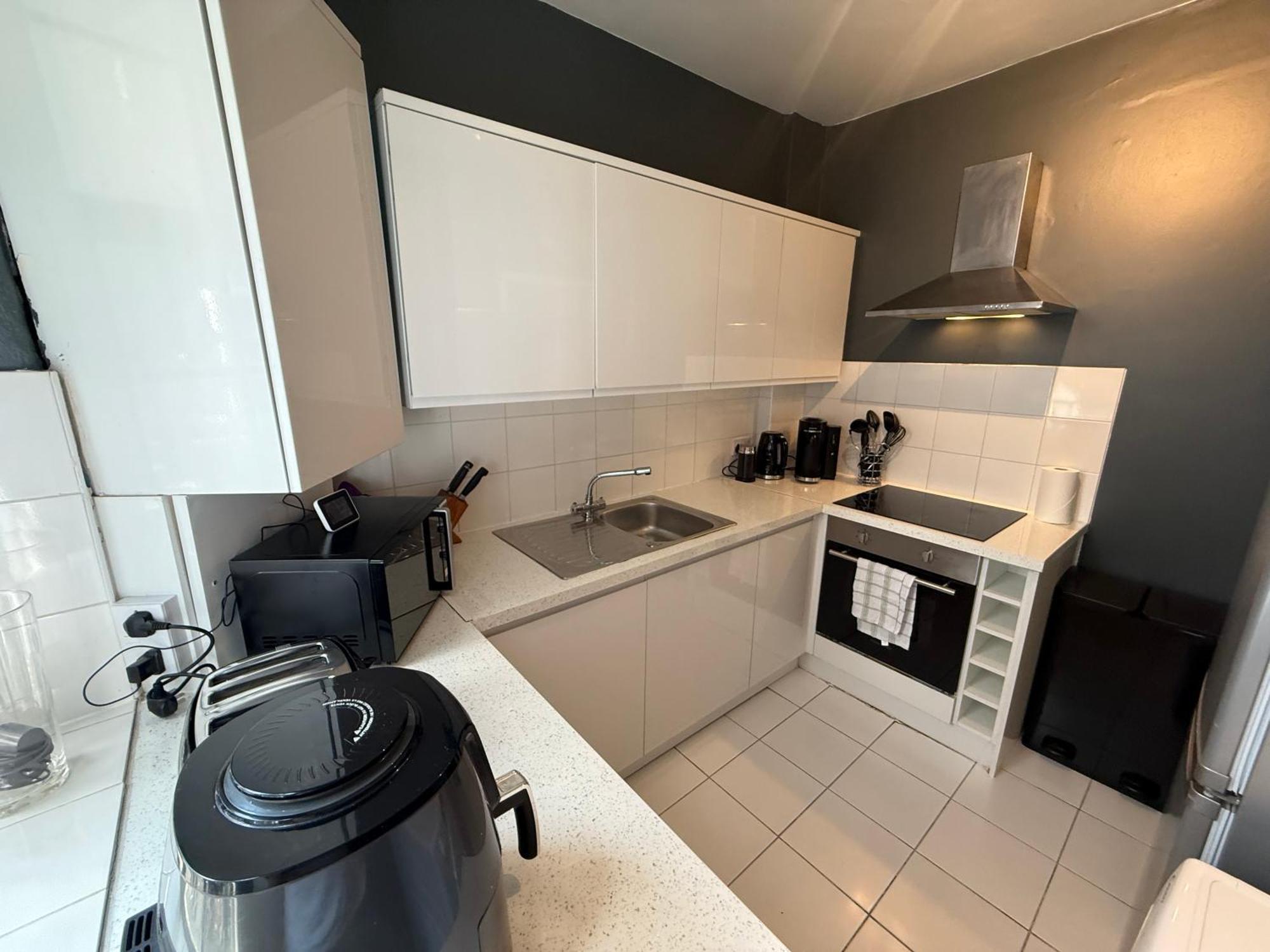 Stylish 3-bedroom Flat In Belsize Park Perfect For Families Business Trips! Appartement *
