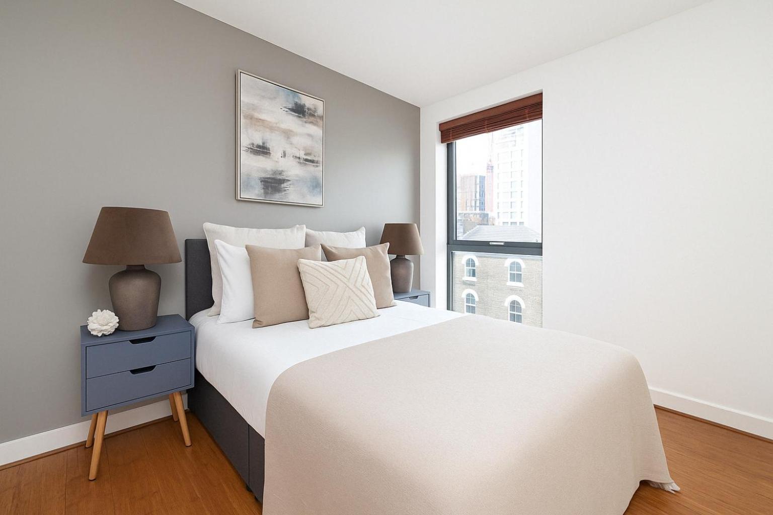 Timeless Elegance In Haggerston Apartment