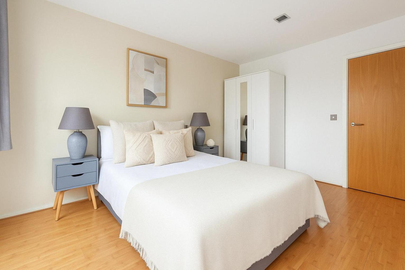 Timeless Elegance In Haggerston Apartment London