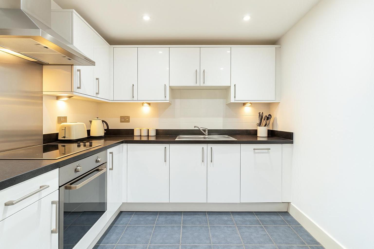 Modern Flat On Tower Bridge Road - Walk To Borough Market *