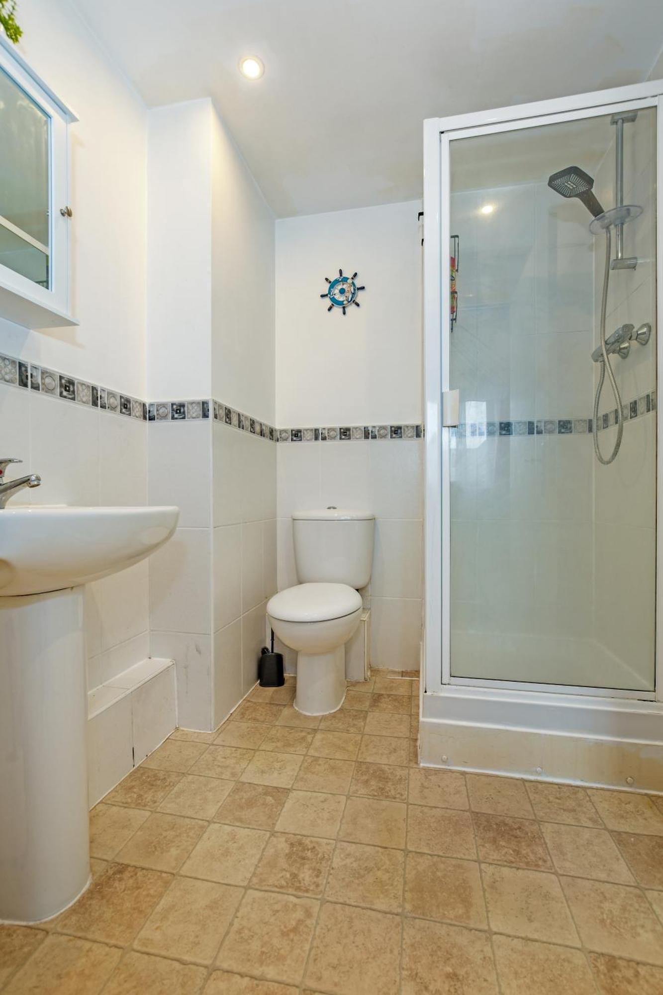 Apartment Beautiful Spacious 2 Bed Flat With 2 Parking Near Wembley Stadium