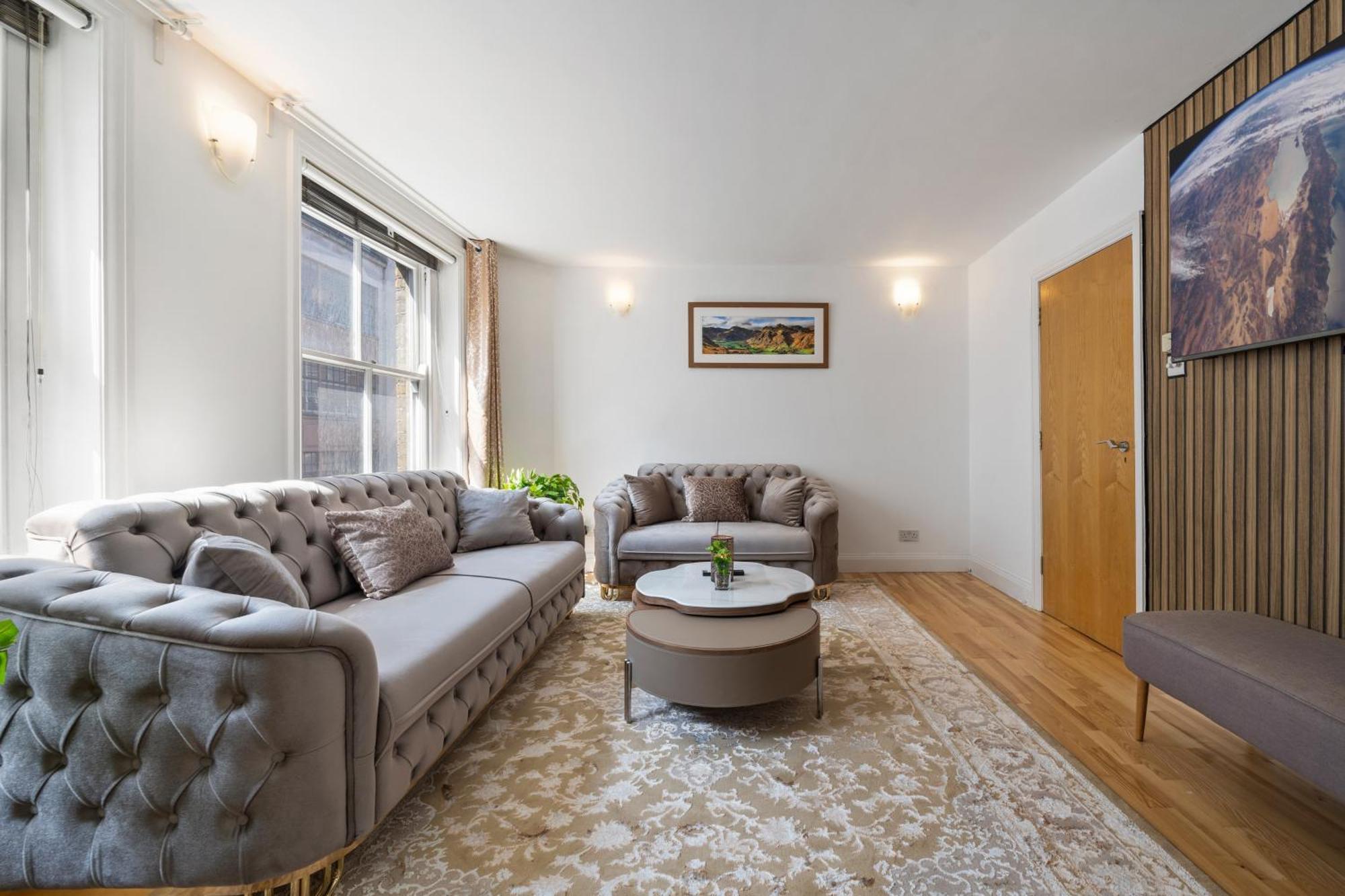 Stylish 1-bedroom In The Heart Of Soho 9wd Londen
